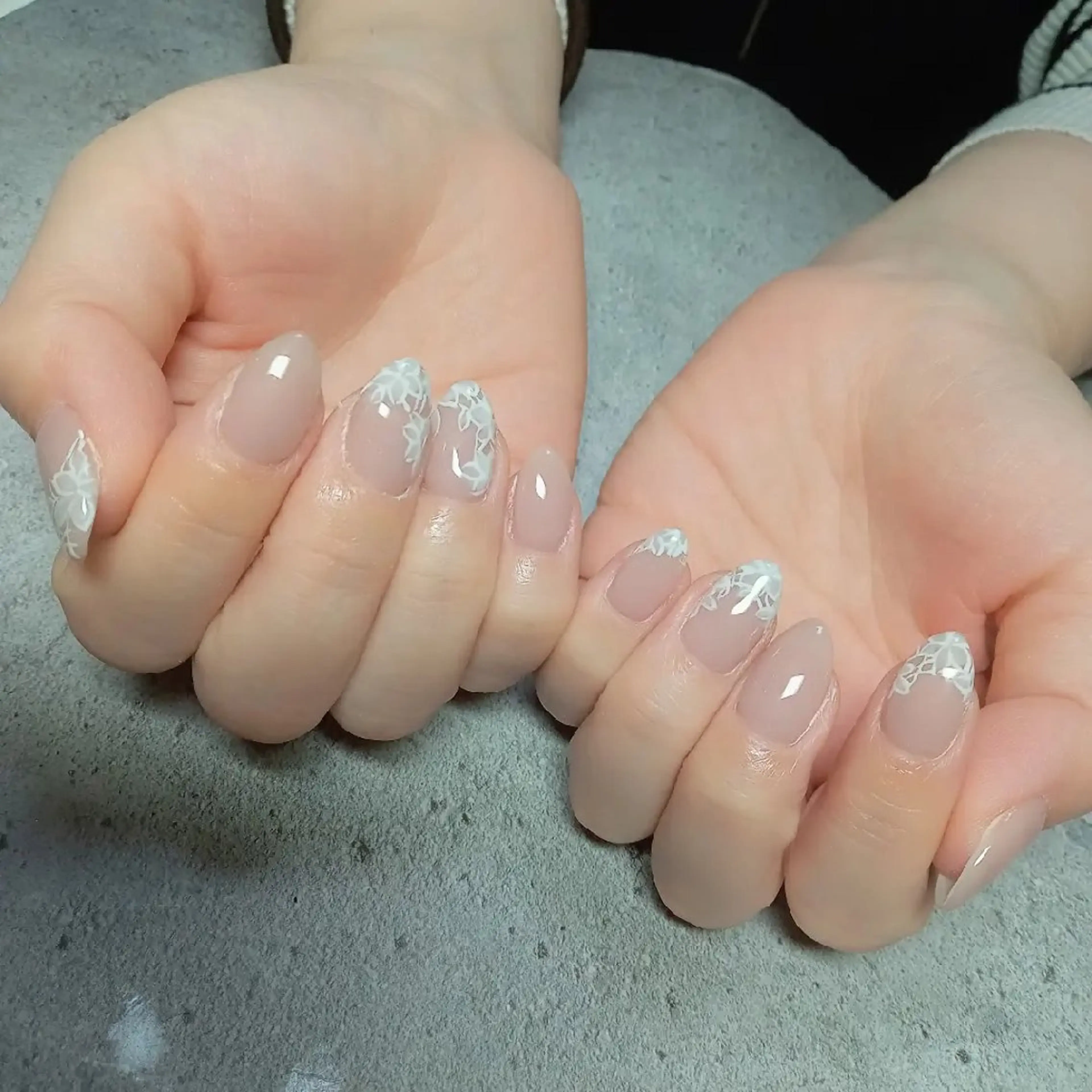 ネイル フラワーネイル レース 持ち込み ブライダルネイル ハンドネイル flure de neige yukiのネイルデザイン