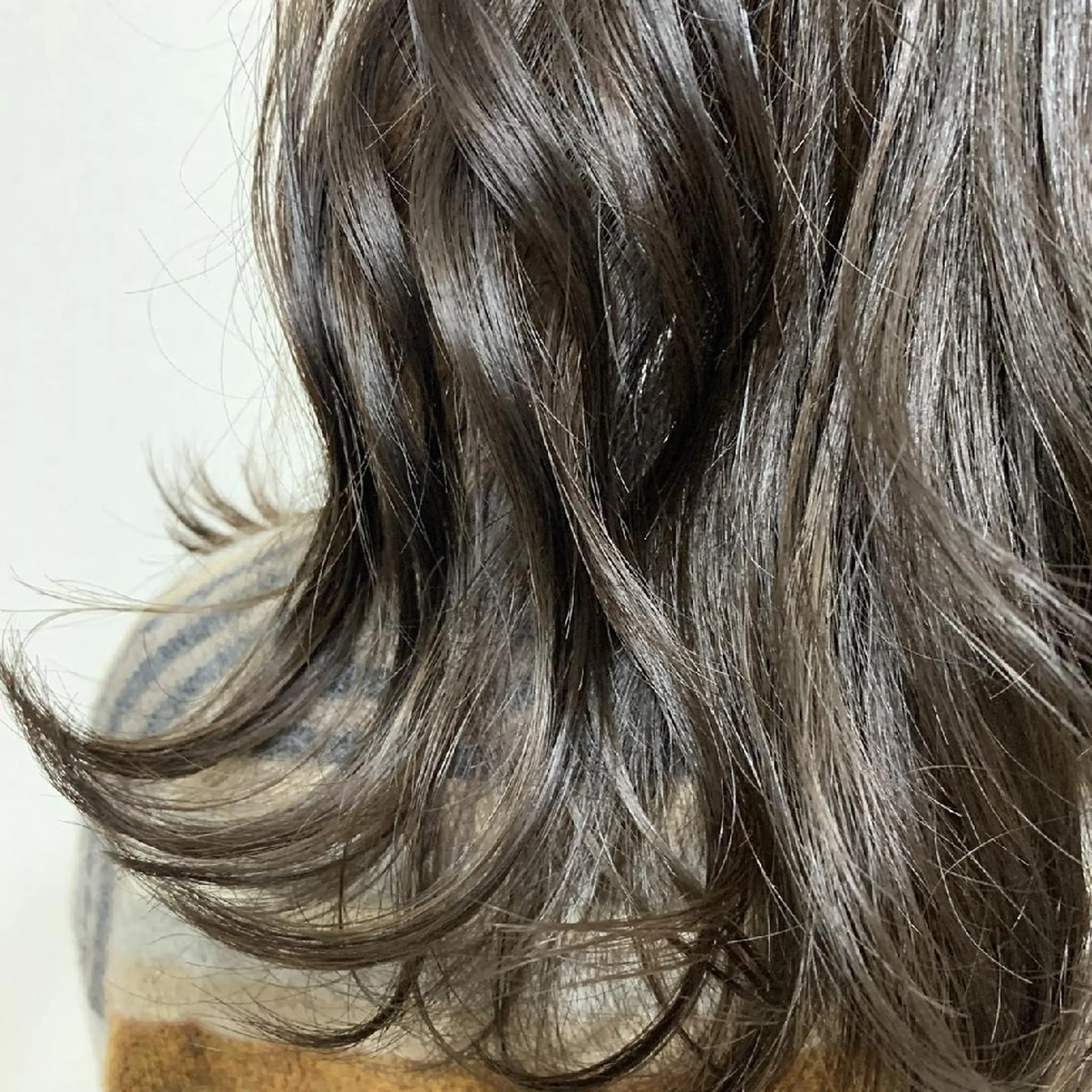 セミロング カラー ヘアアレンジ See by merのマツエク・マツパデザイン