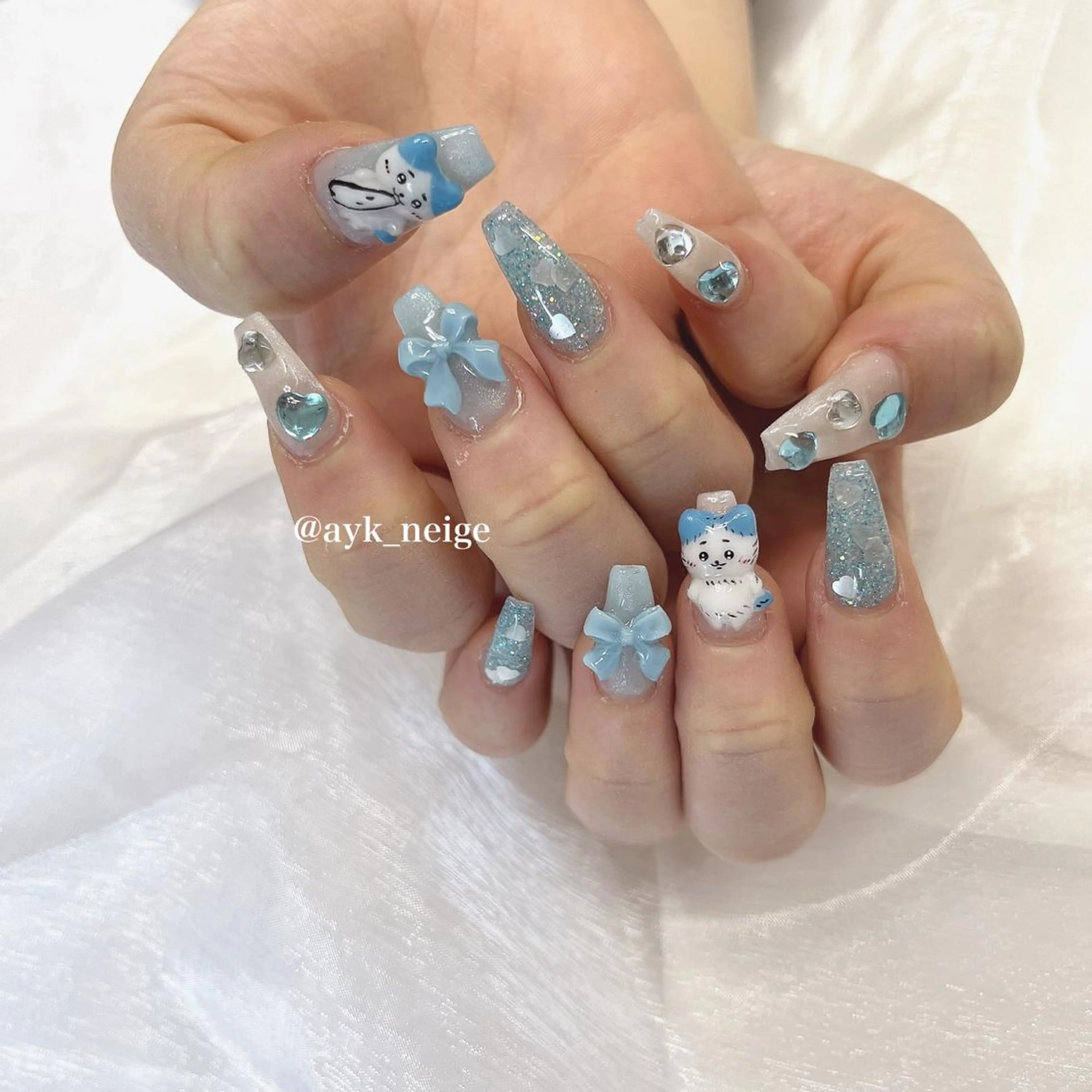 ネイル フットネイル フレンチネイル キラキラネイル 韓国ネイル リボン n'eige nail所属・大谷 綾香のネイルデザイン