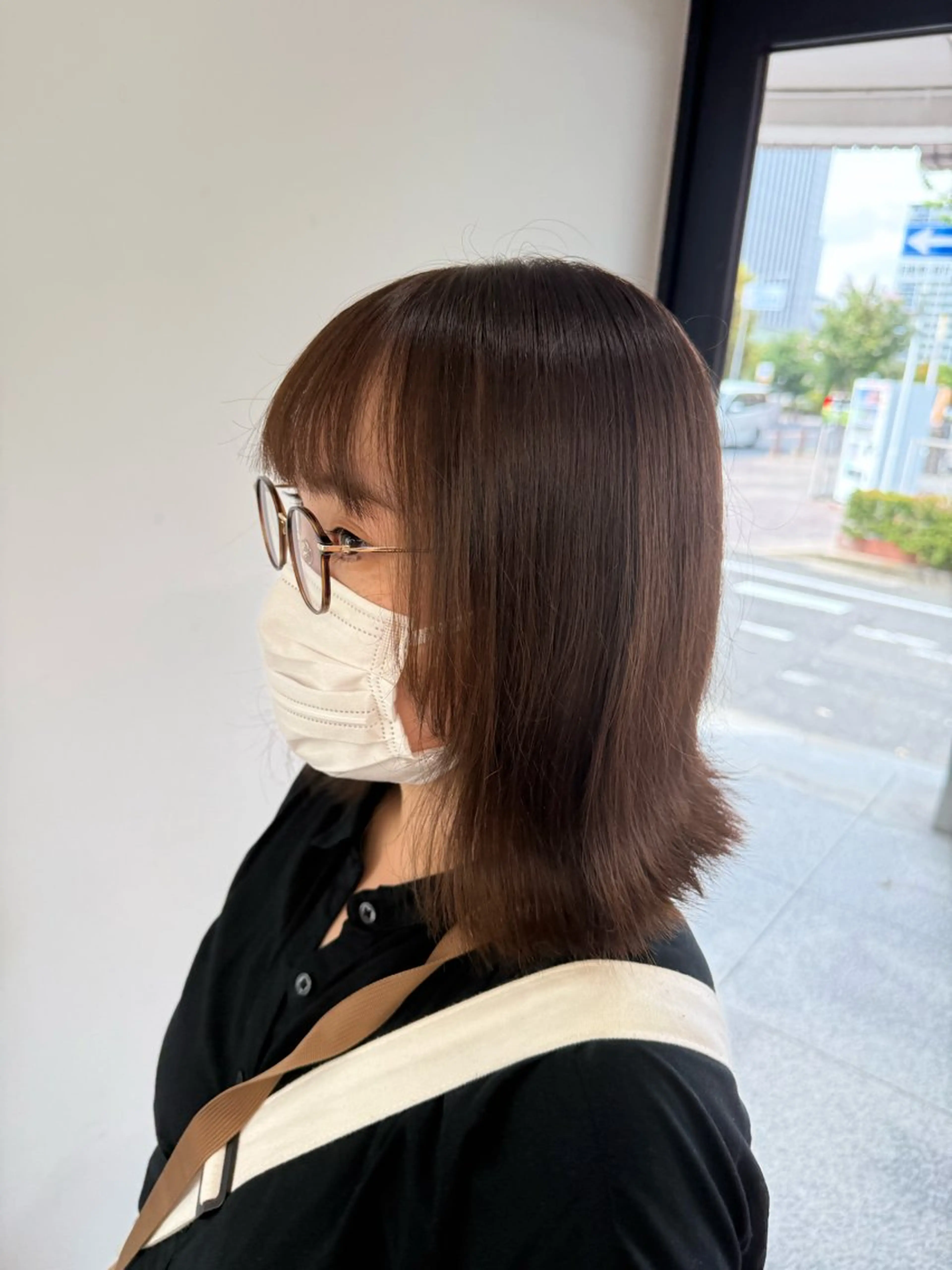 ミディアム カット ヘアカラー 岩渕 愛のヘアスタイル