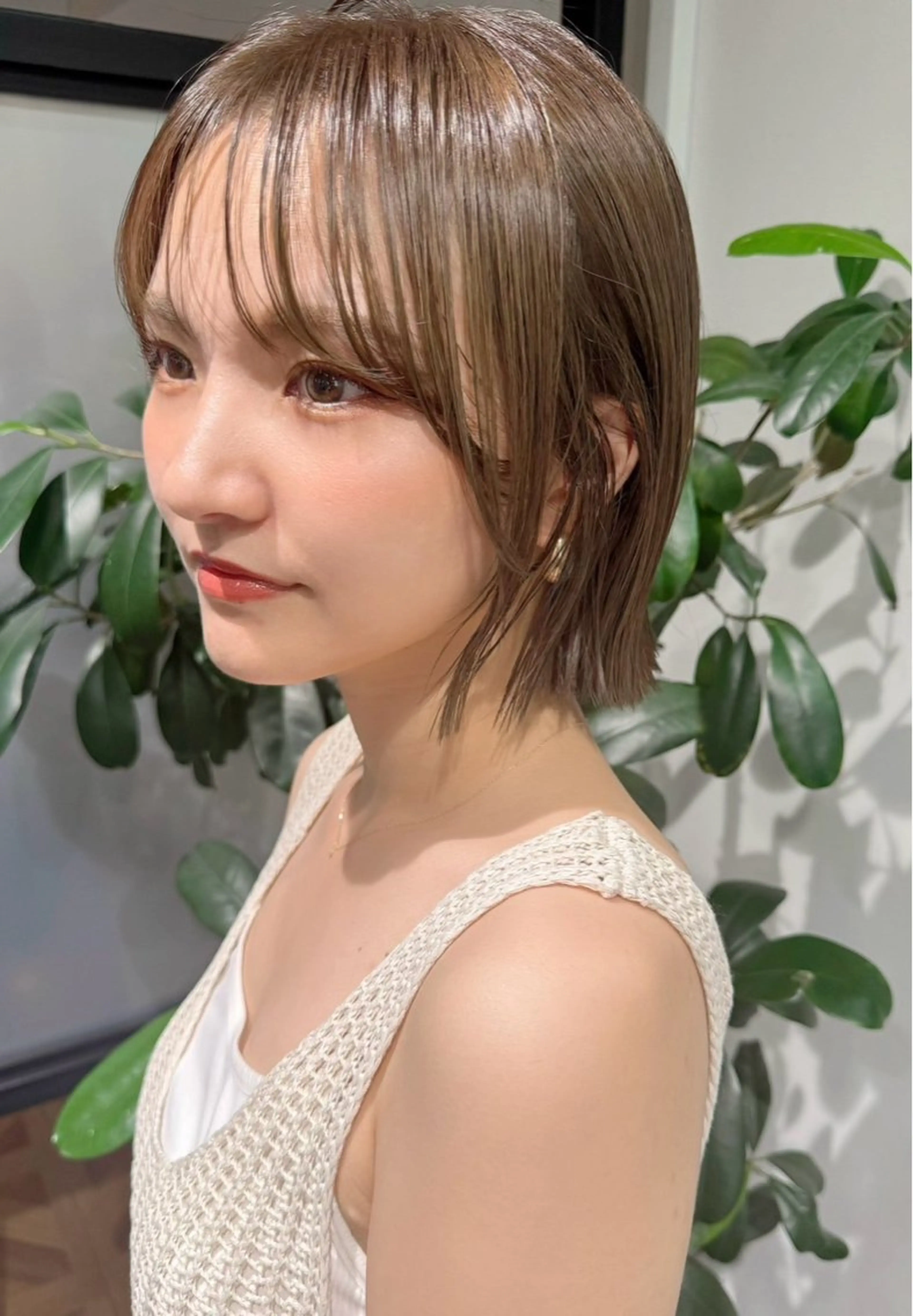 ミディアム カラー 切りっぱなしボブ ボブ est-r. Shionのヘアスタイル
