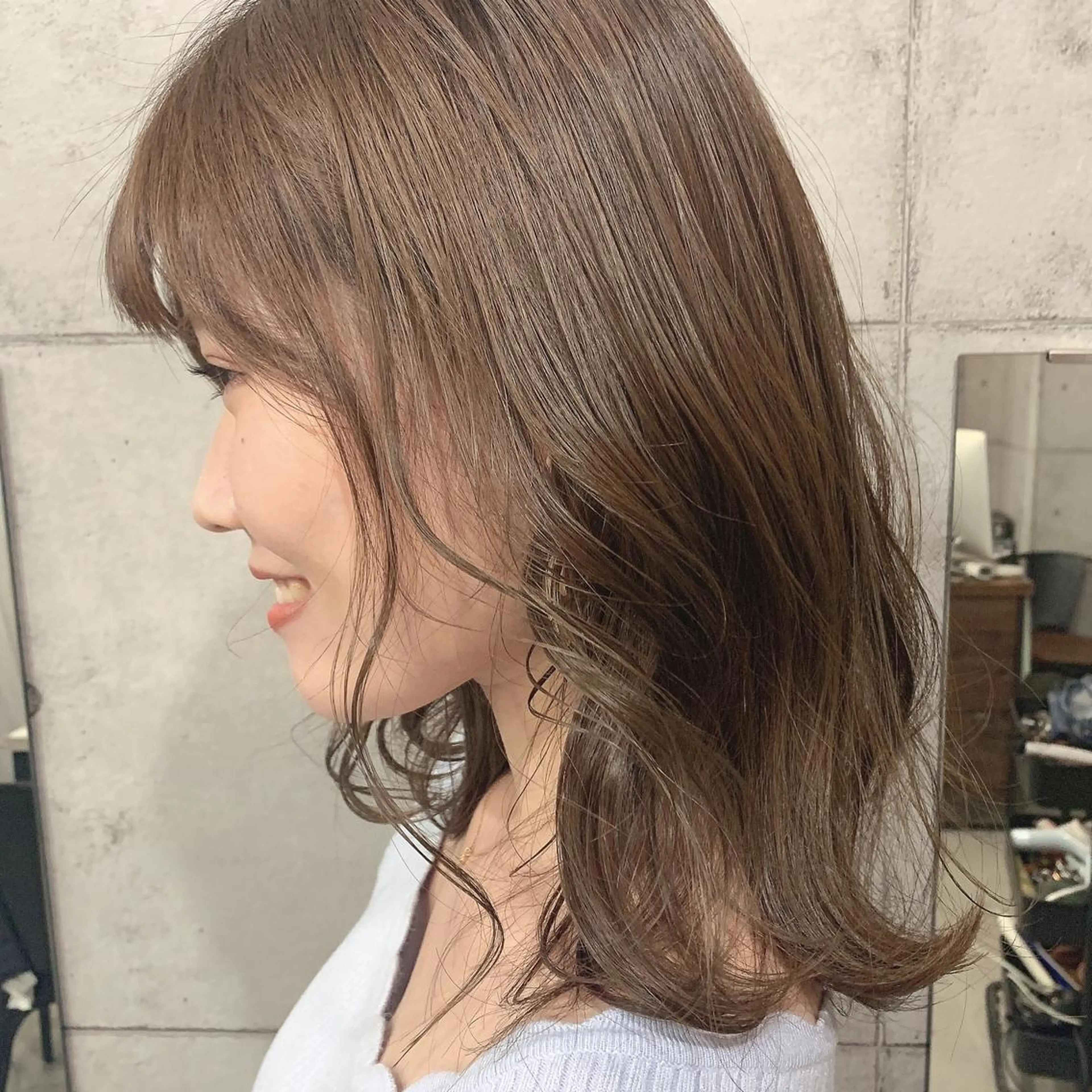 ミディアム カラー パーマ ヘアアレンジ メンズ キッズ ネイル マツエク・マツパ アディクシーカラー カット ヘアカラー トリートメント ヘアセット 艶髪育成サロン 京橋　shinのヘアスタイル