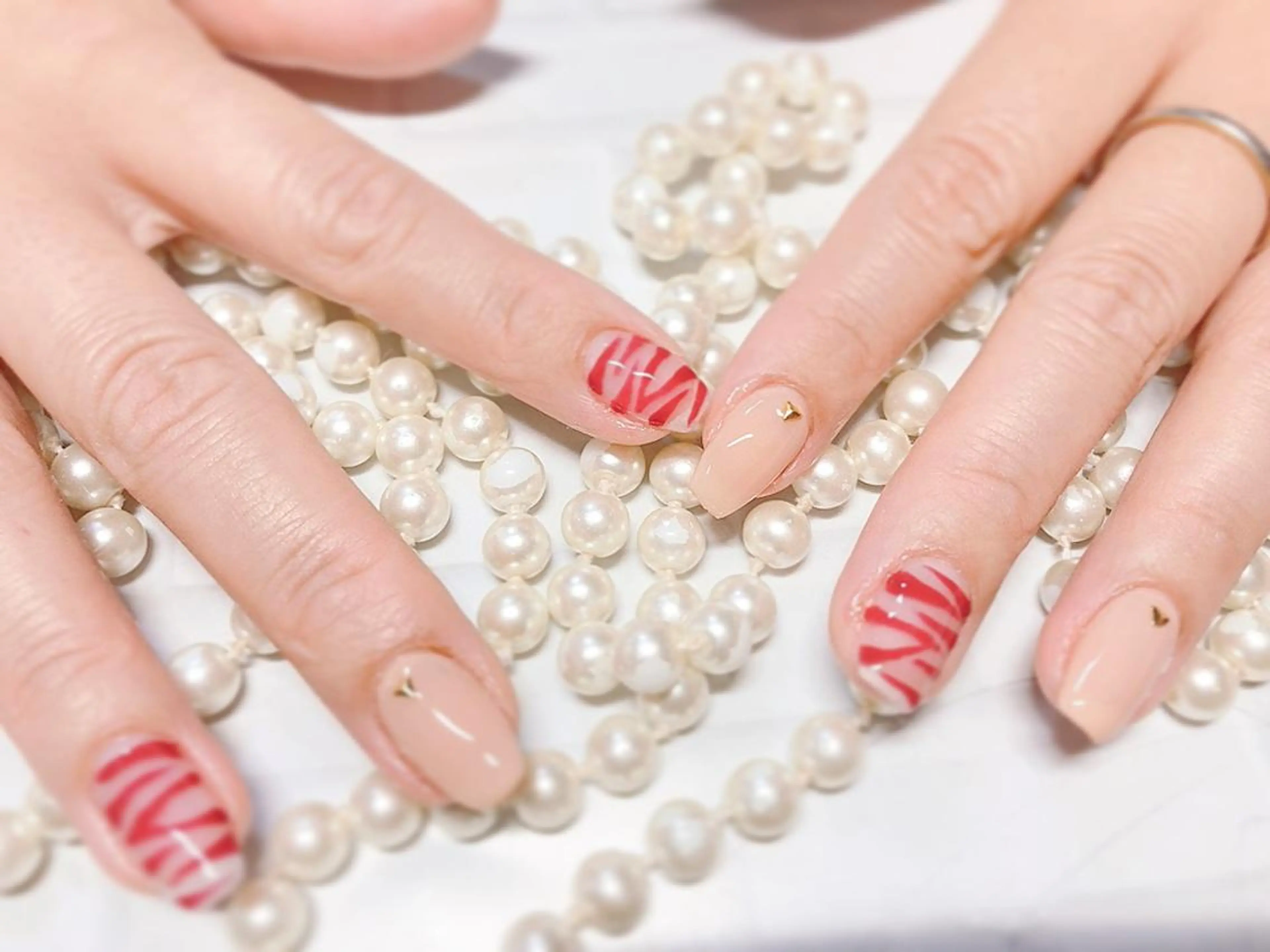 ネイル ハンドネイル ハンドケア ネイルサロン HARRYS所属・ネイル・脱毛サロン HARRYSのエステ・リラクイメージ