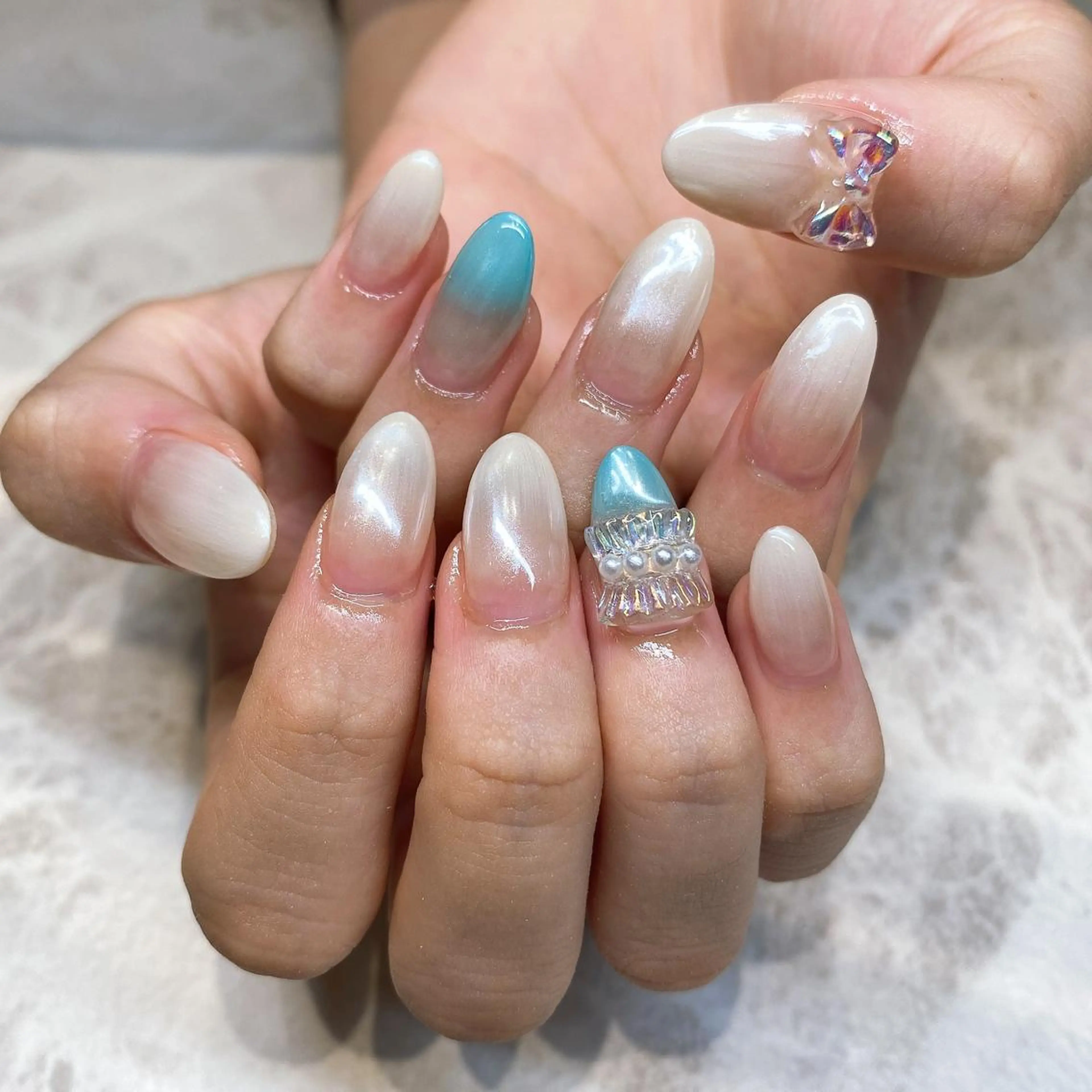 ネイル オーロラネイル クリアネイル キラキラネイル K- nailのネイルデザイン