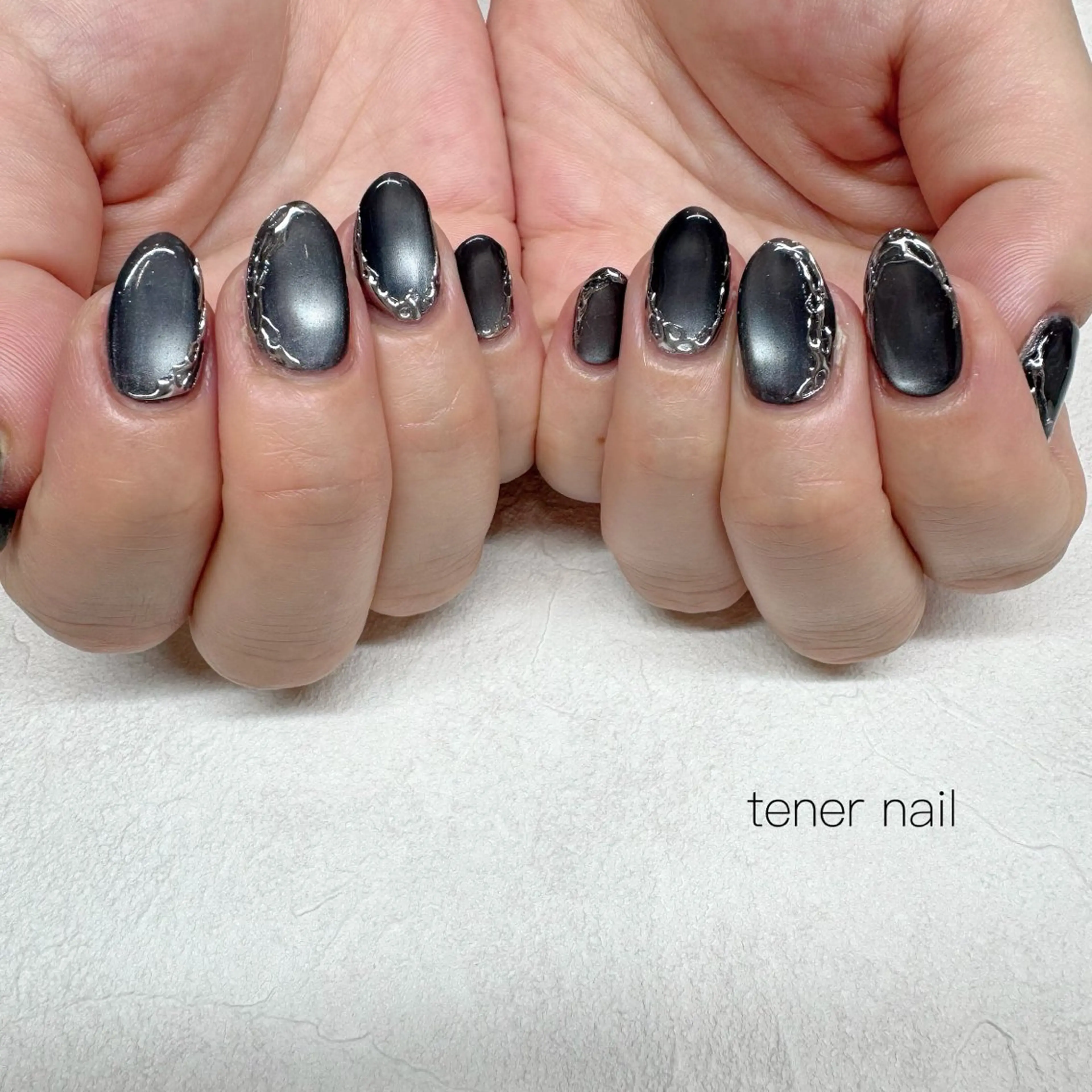 ネイル ミラーネイル シルバー ハンドネイル tener  nail  テネルネイル所属・テネルネイル tener nailのネイルデザイン