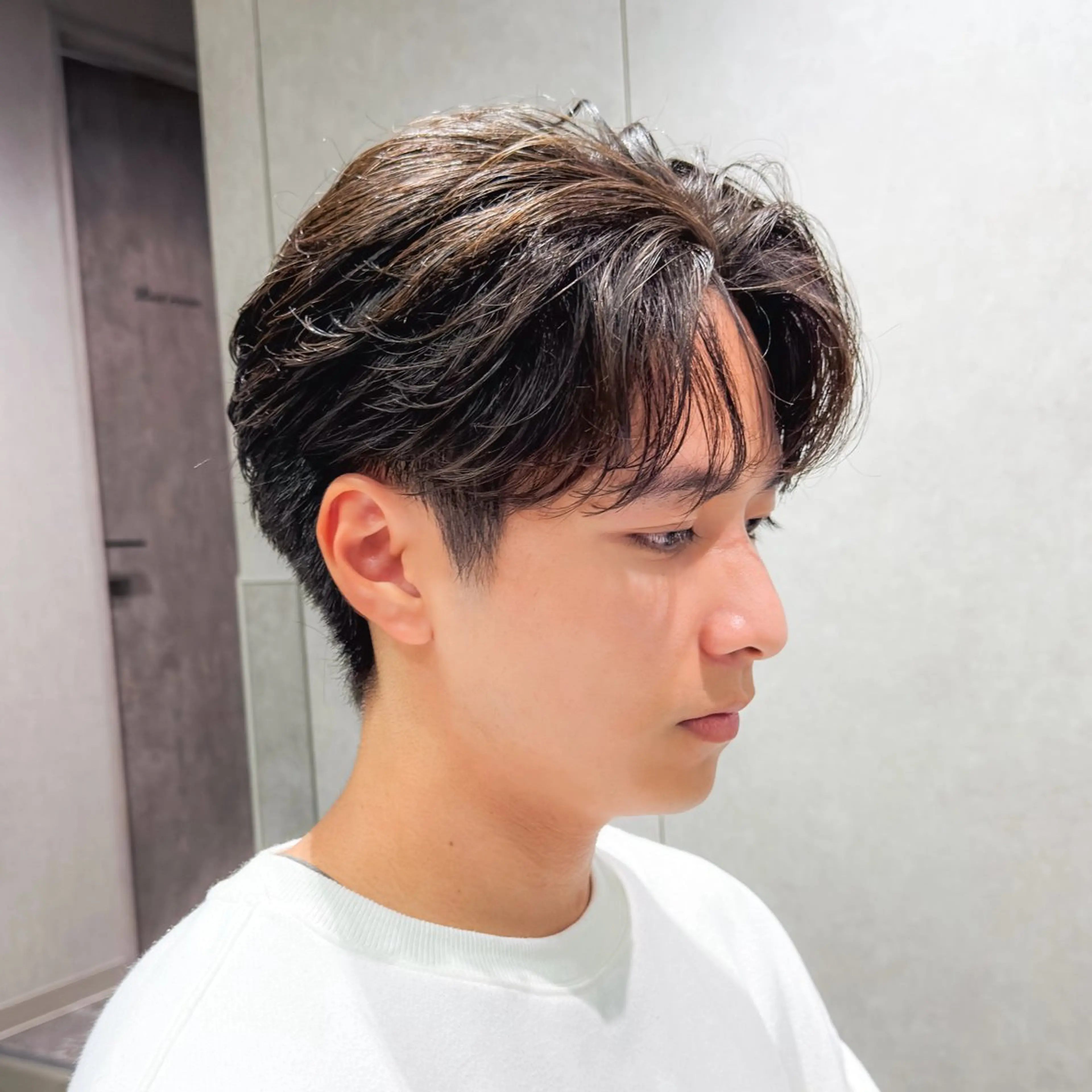 ショート パーマ メンズ フェザーパーマ メンズパーマ ショートヘア カット パーマ トリートメント フェザーパーマ職人 🪶ryosukeのヘアスタイル