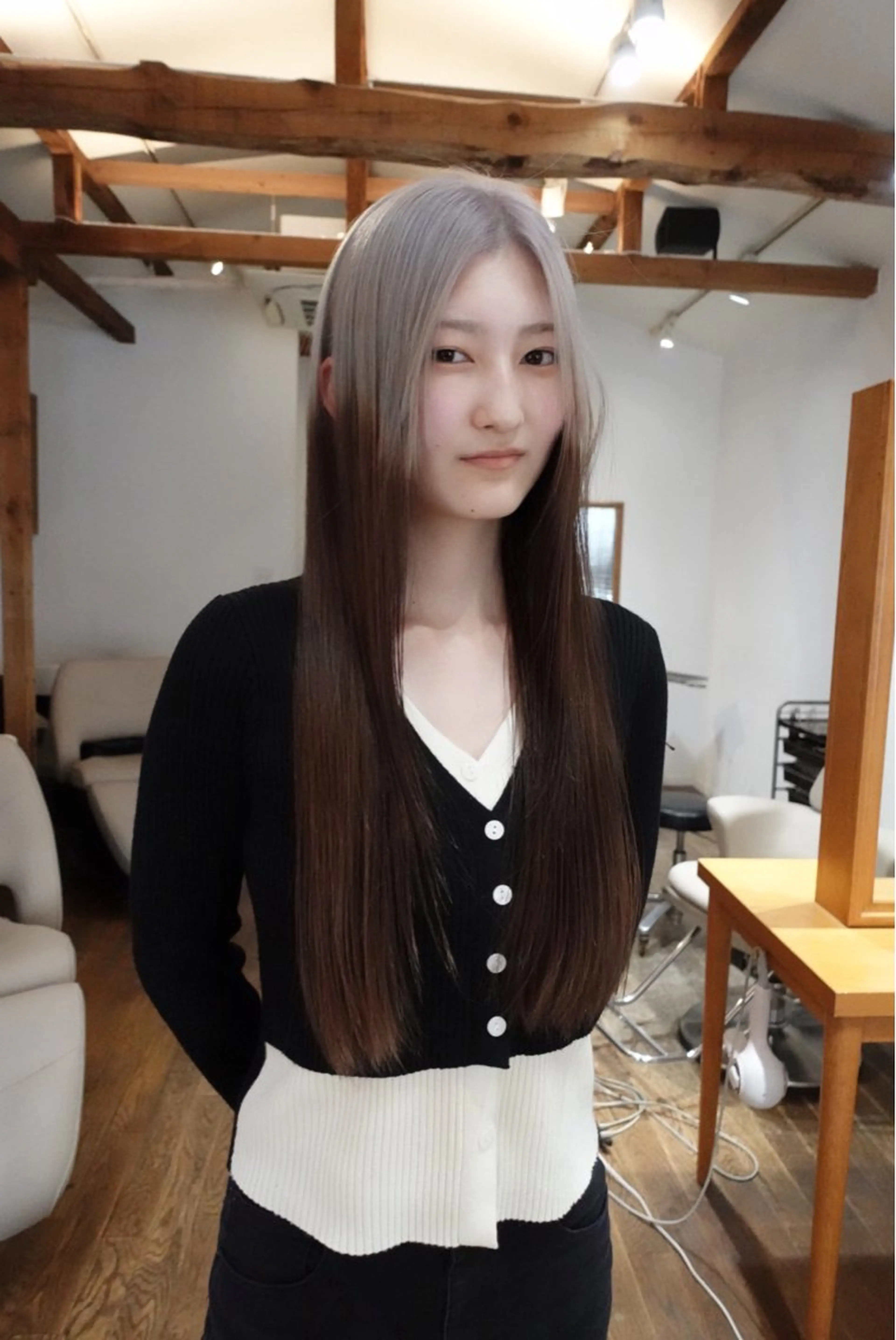 ロング ヘアカラー トリートメント Null 表参道所属・岩下昂世/ ハイトーン/デザインのヘアスタイル