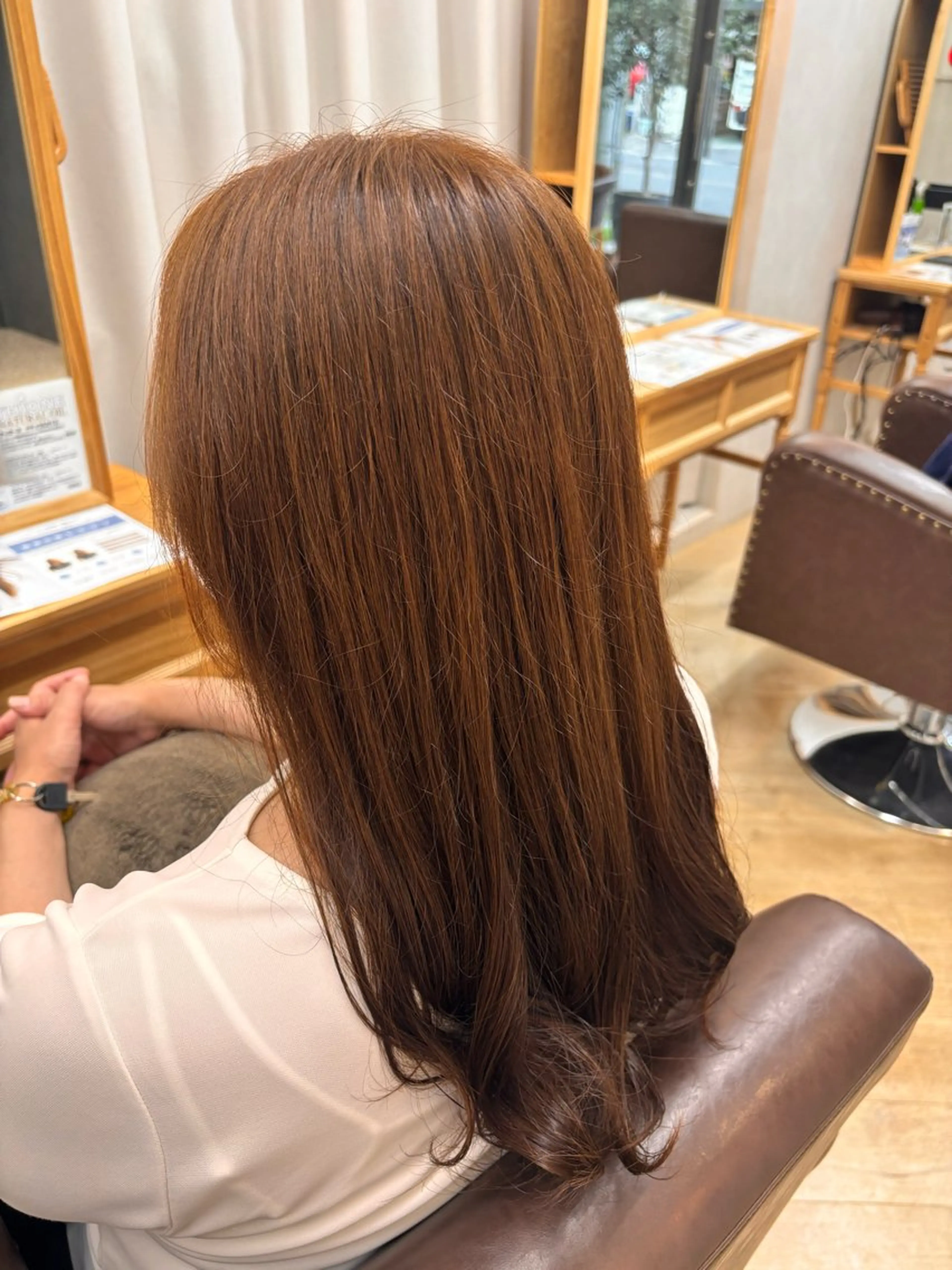 カラー 高橋 唯のヘアスタイル
