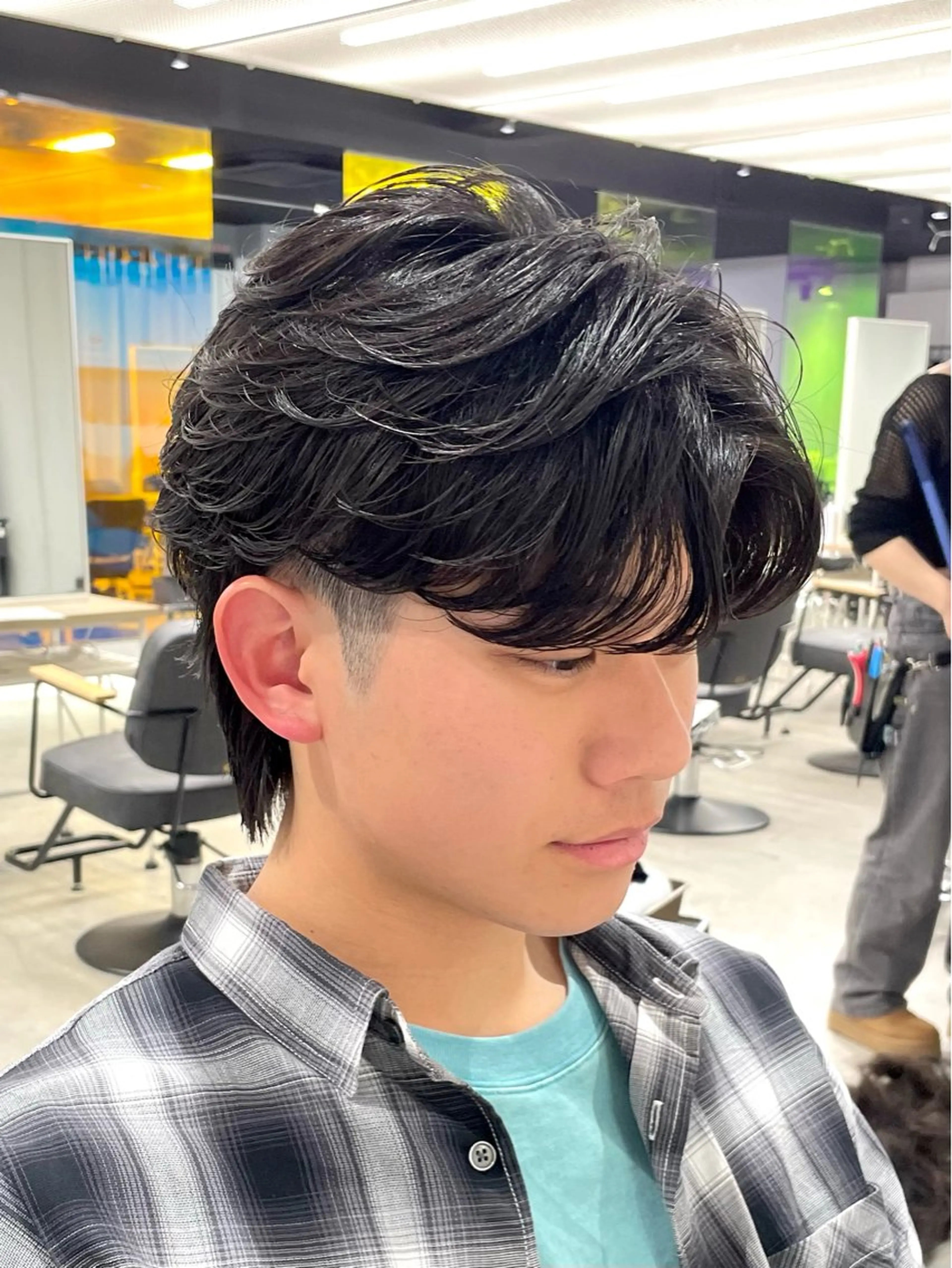 カラー パーマ メッシュ ウルフカット ニュアンスパーマ カット パーマ カラーモデル⚡️ REONのヘアスタイル