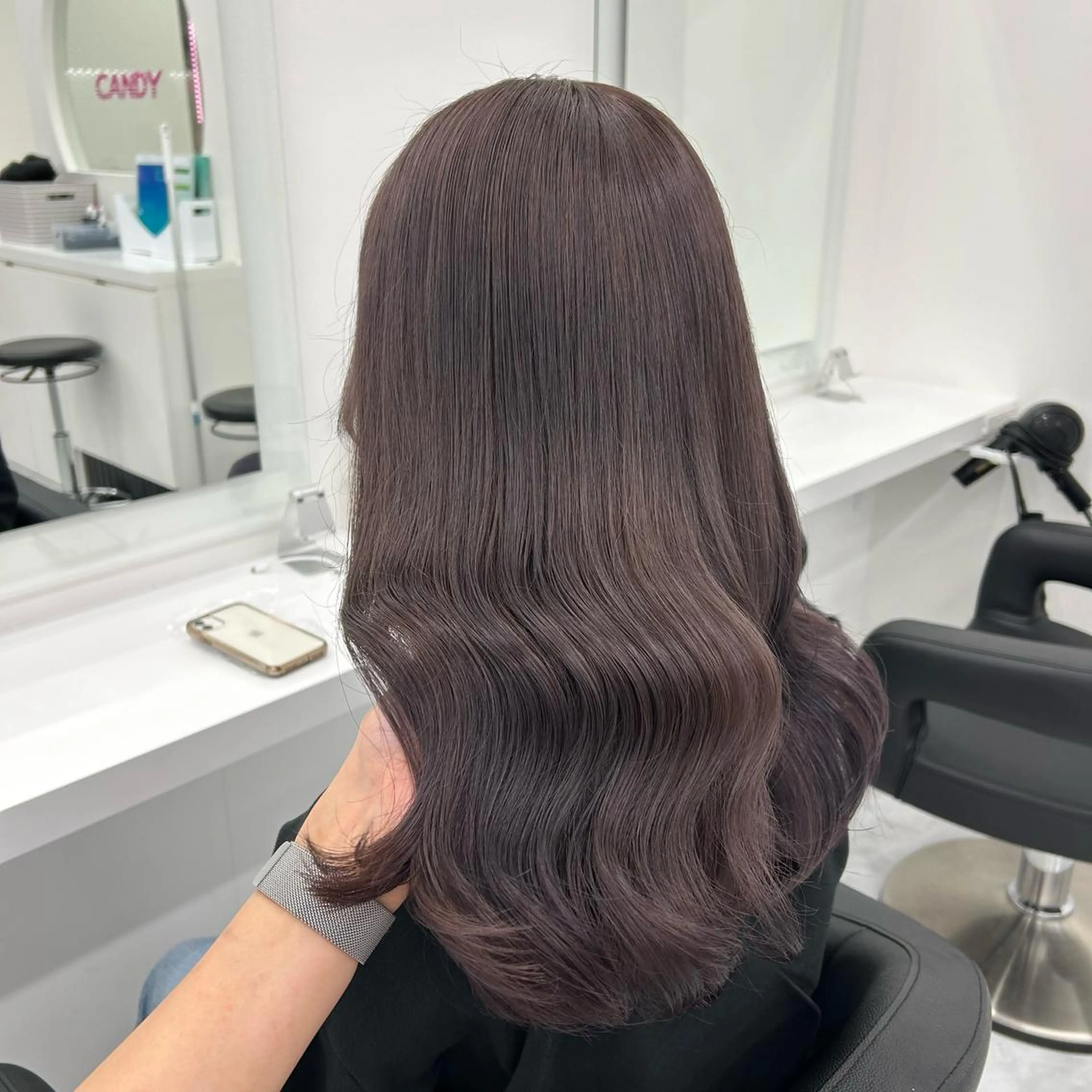 セミロング カラー ヘアアレンジ カット ヘアカラー GOTODAY shair salon 横浜mare店所属・透明感抜群カラー mai🍑♡のヘアスタイル