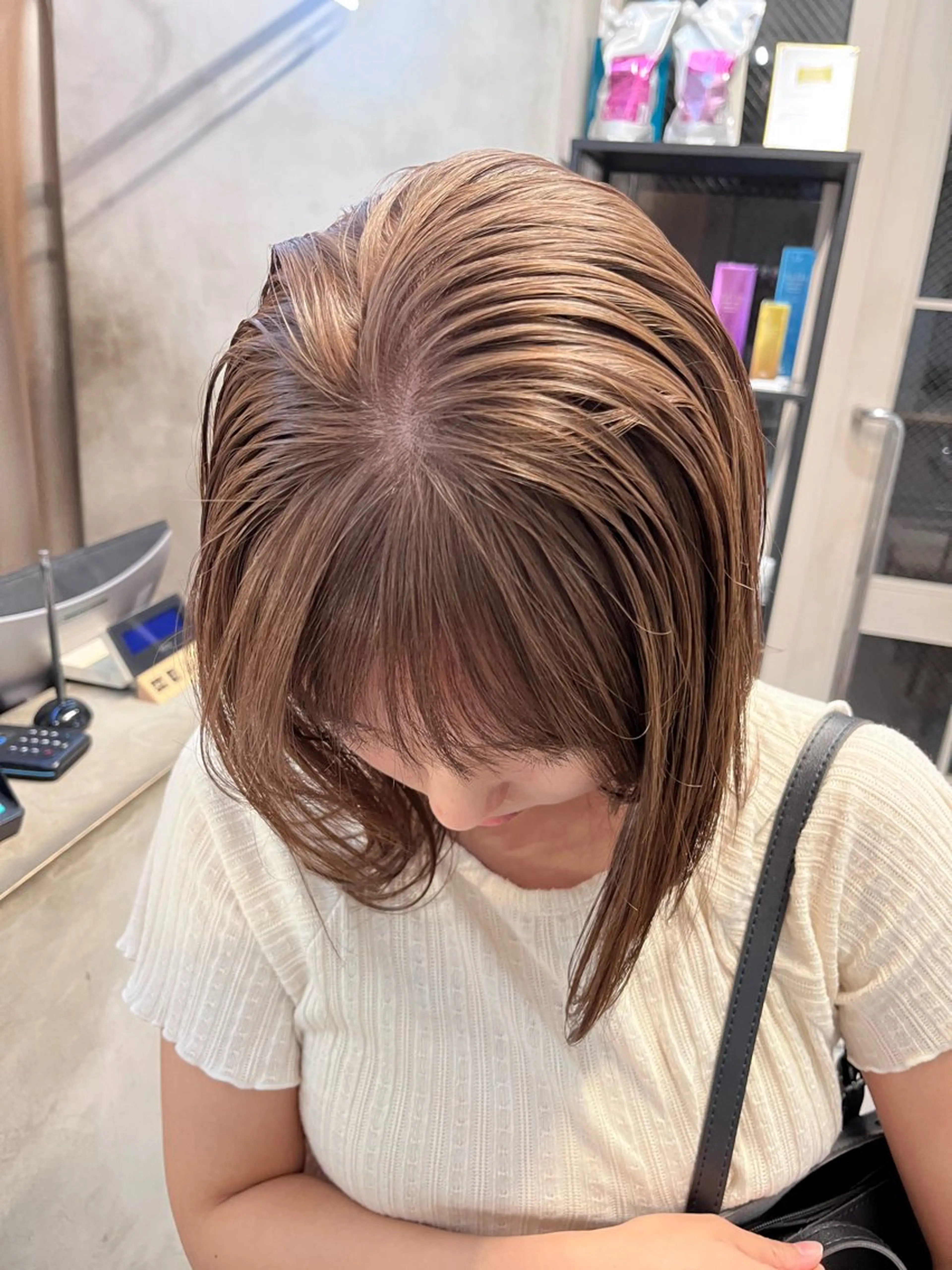 ミディアム カラー ヘアカラー トリートメント スッと馴染むヘア /ヨシダトモキのヘアスタイル