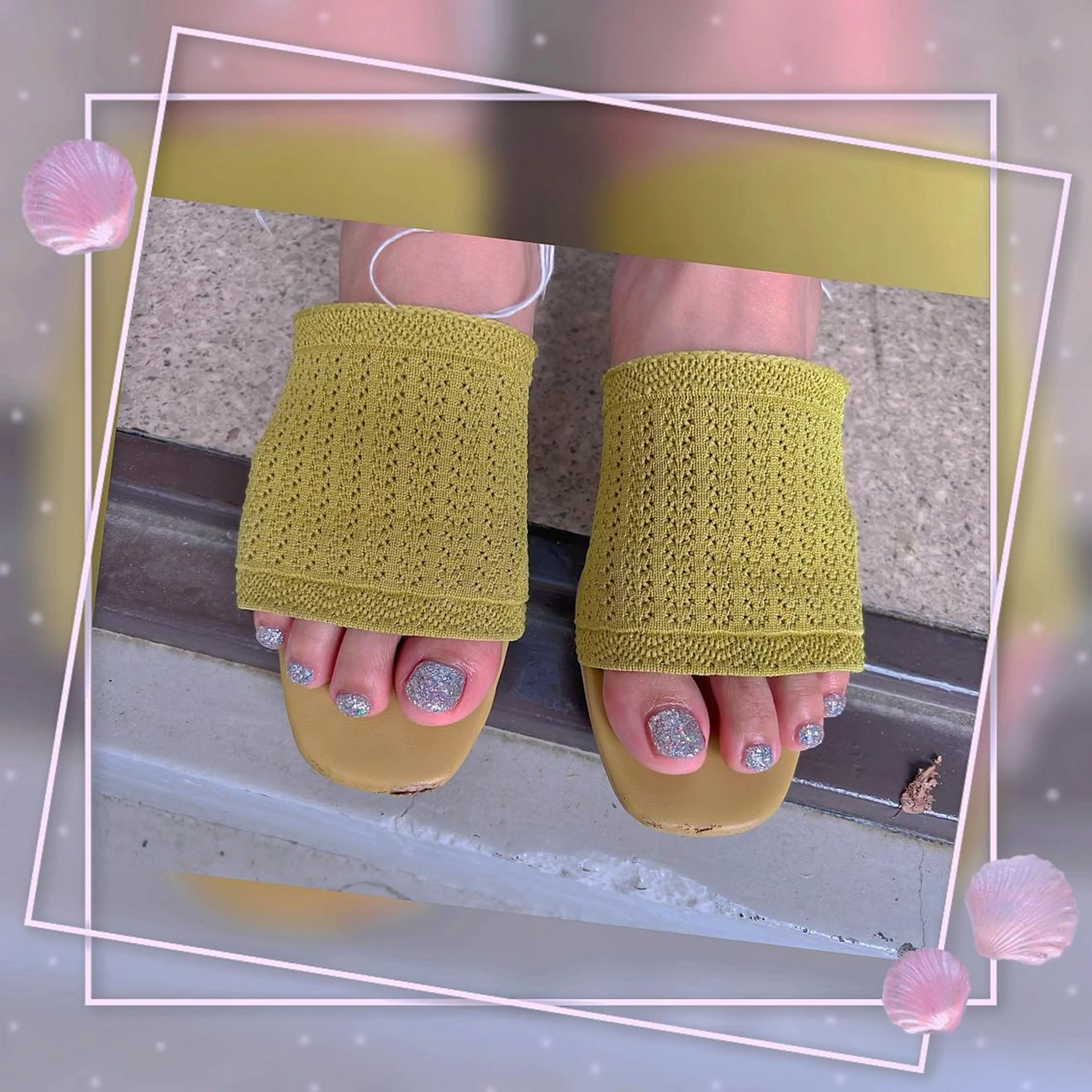 ネイル フレンチネイル キラキラネイル 韓国ネイル マグネットネイル マグネットフレンチ フットネイル Chill Nailsalonのネイルデザイン