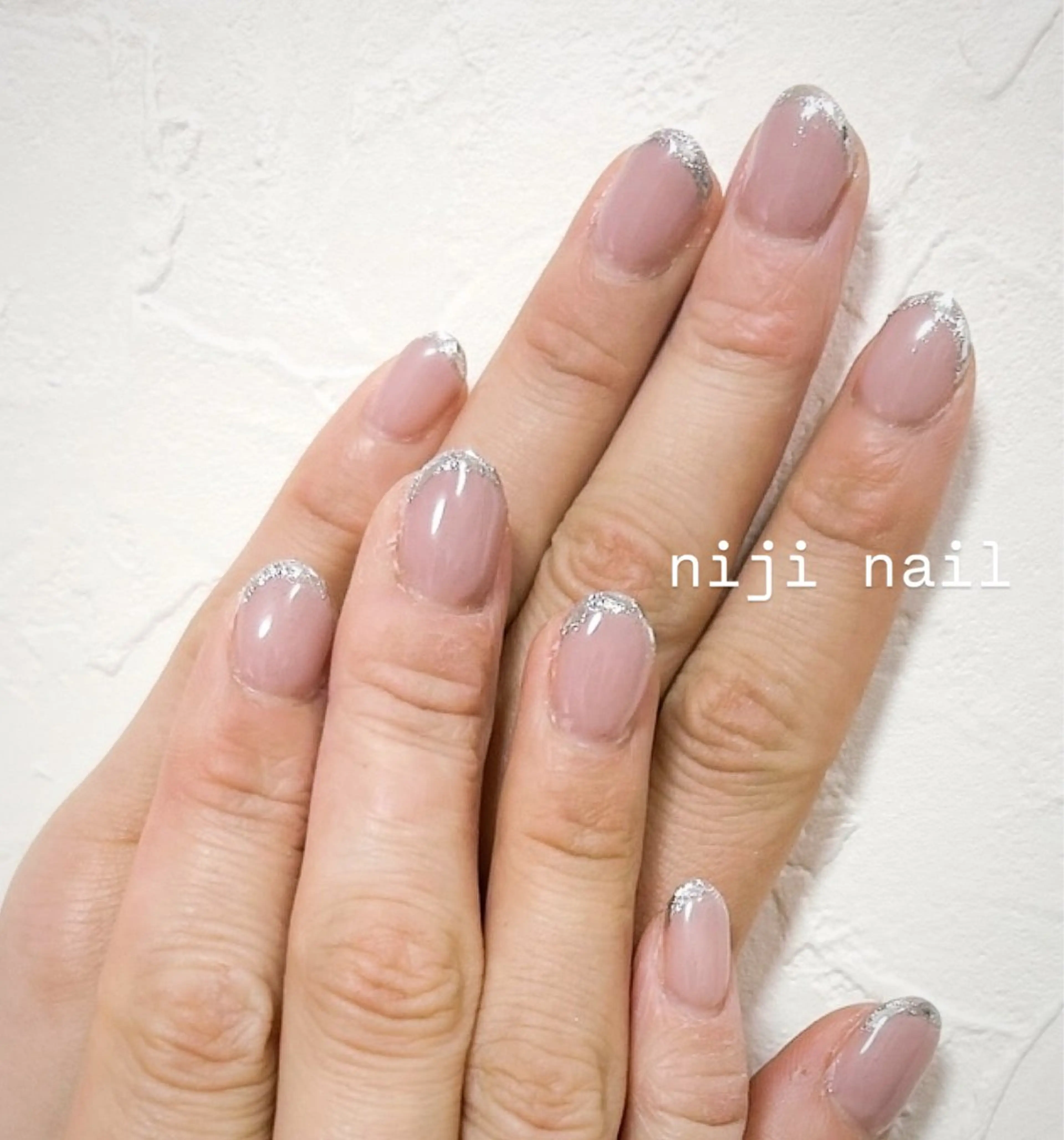 ネイル アートネイル フレンチネイル ガラスフレンチ niji nailのネイルデザイン