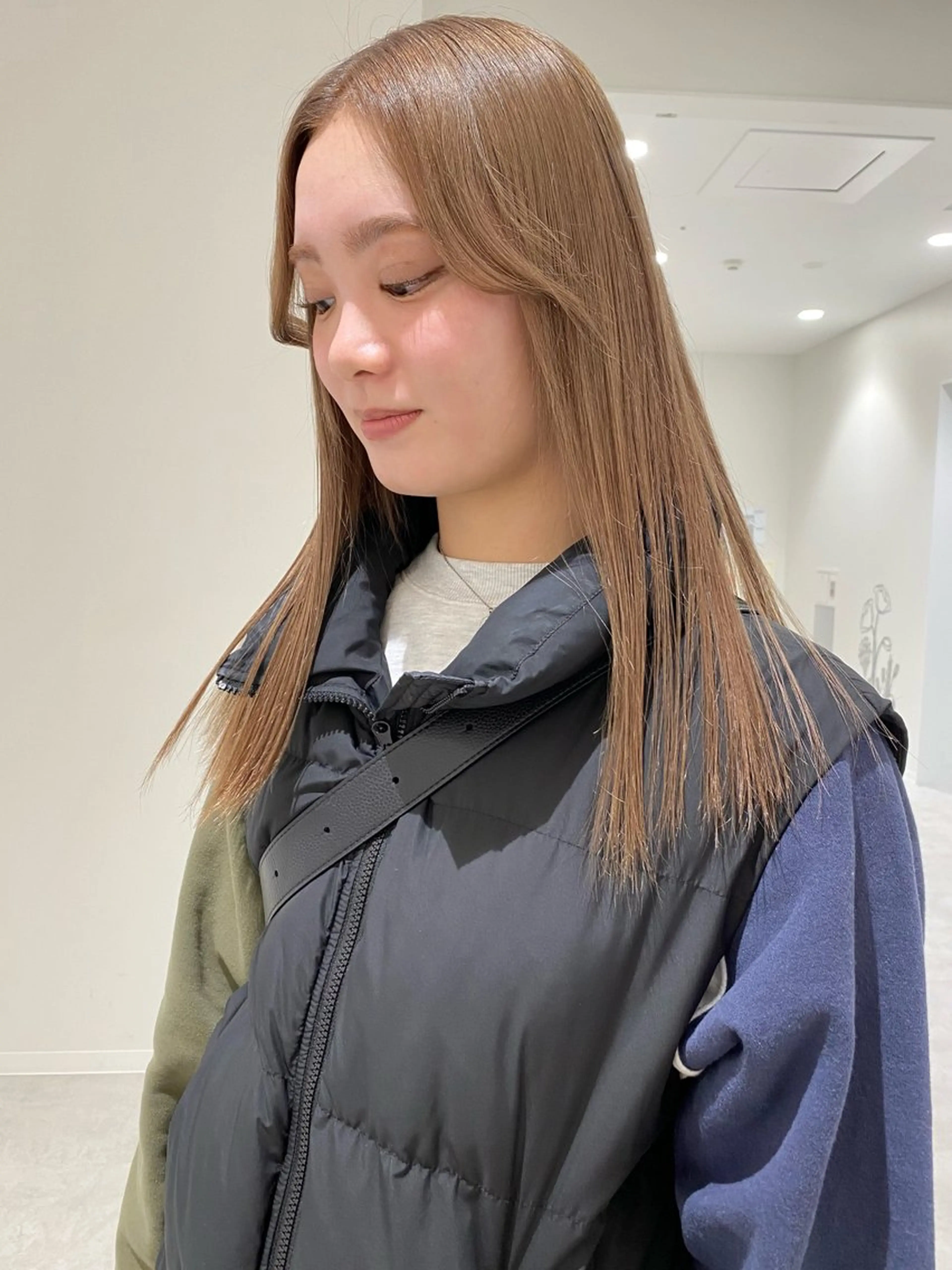 ロング カラー グレージュ ミルクティーグレージュ ヘアカラー ベージュ/アレンジ /横浜/杉本千夏のヘアスタイル