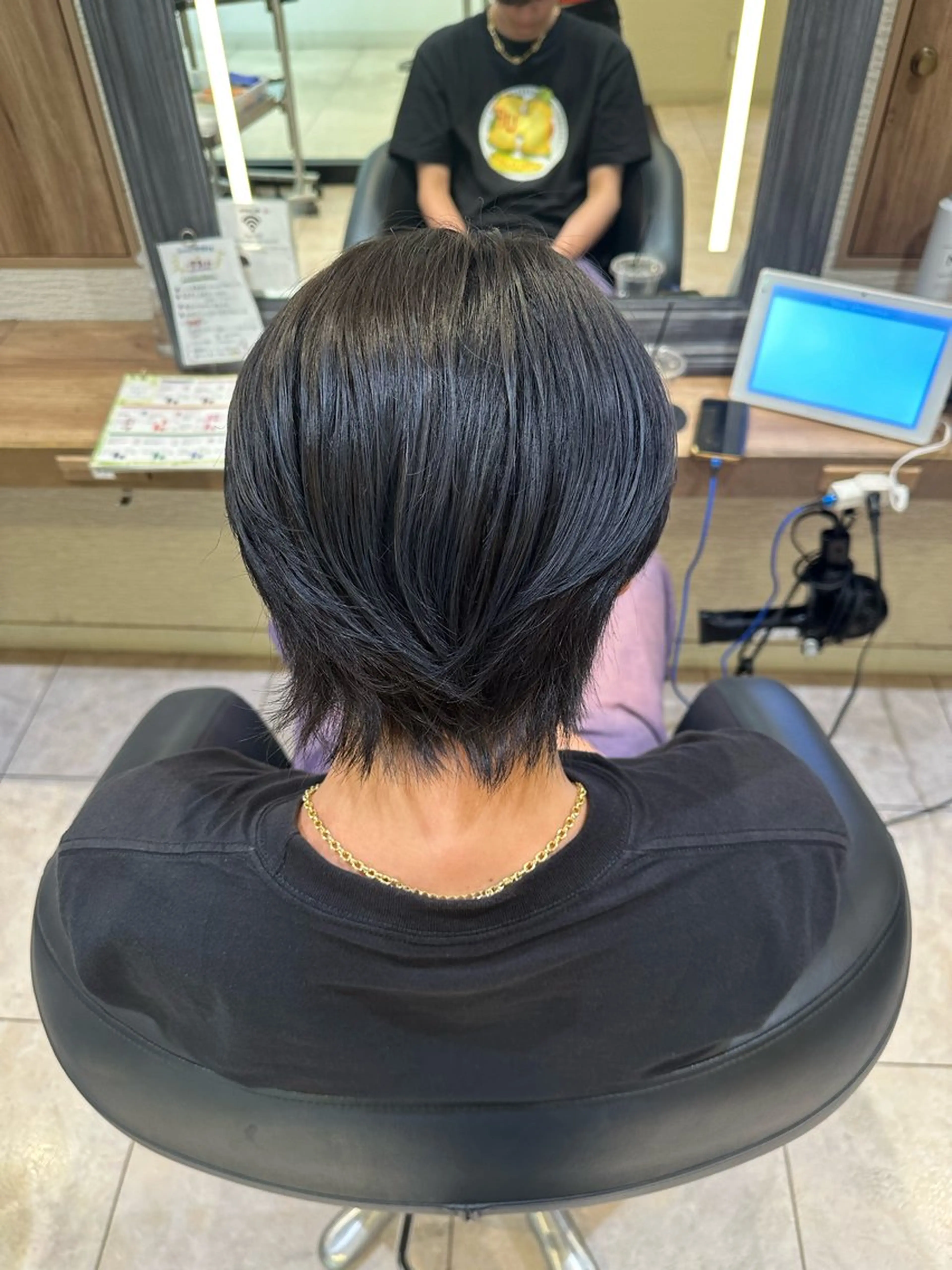 カラー ヘアカラー 透け感×ハイトーン| パーマ カホ🪩🤍のヘアスタイル