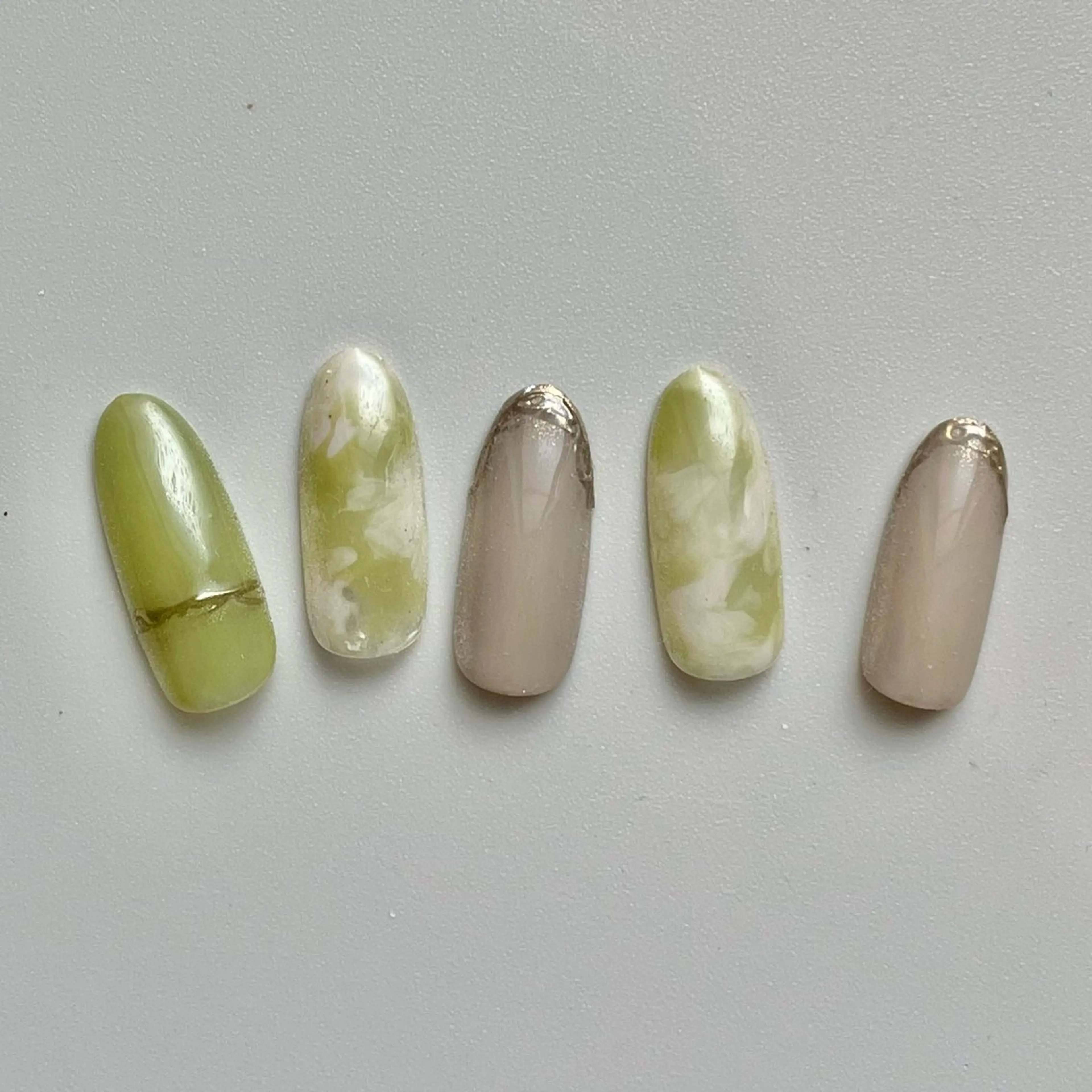 ネイル アートネイル ミラーネイル シンプルネイル complex asobi nail所属・勝俣 🌱横浜のネイルデザイン
