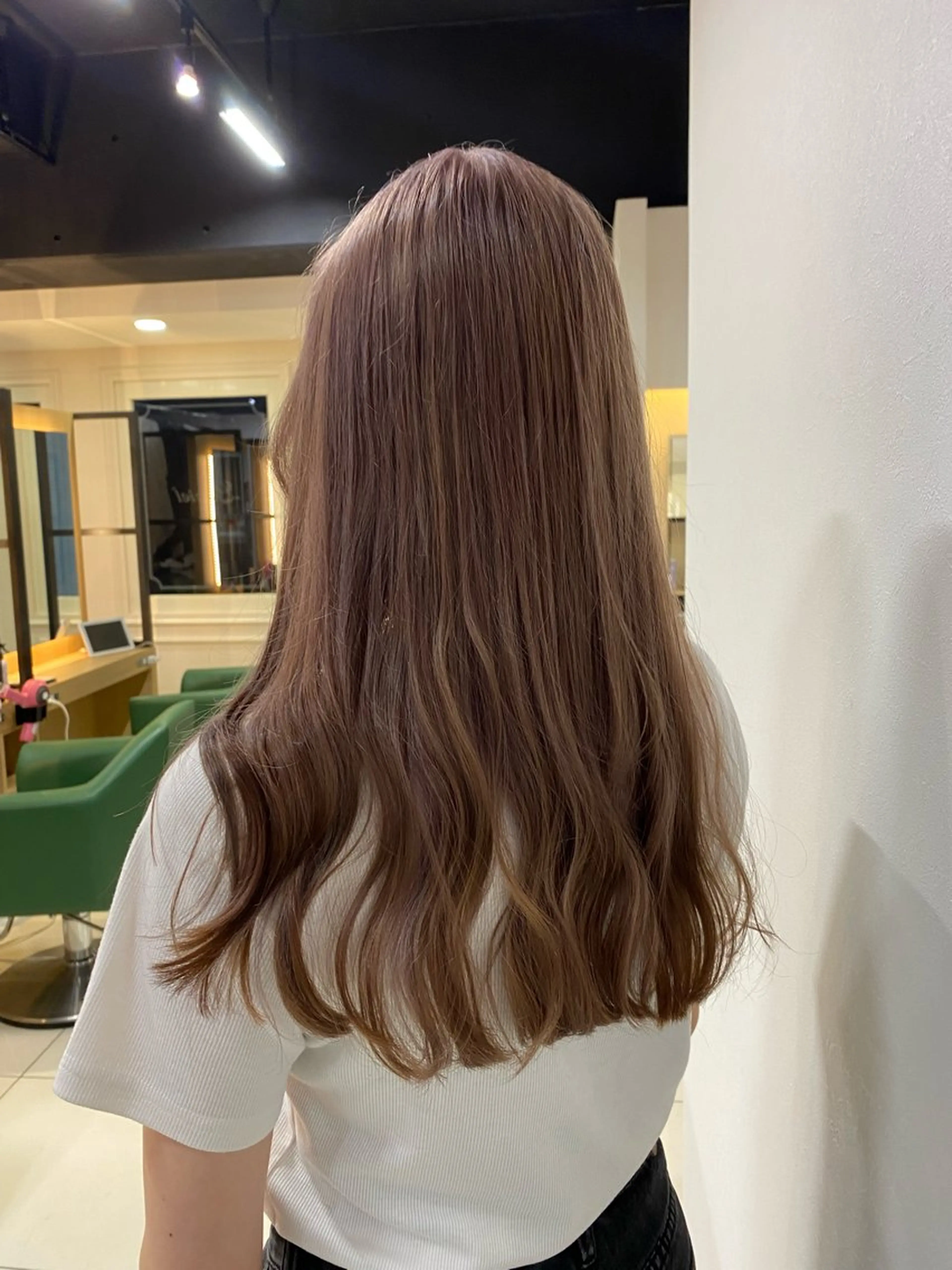カット+フルカラー+髪質強化トリートメント🎀の写真