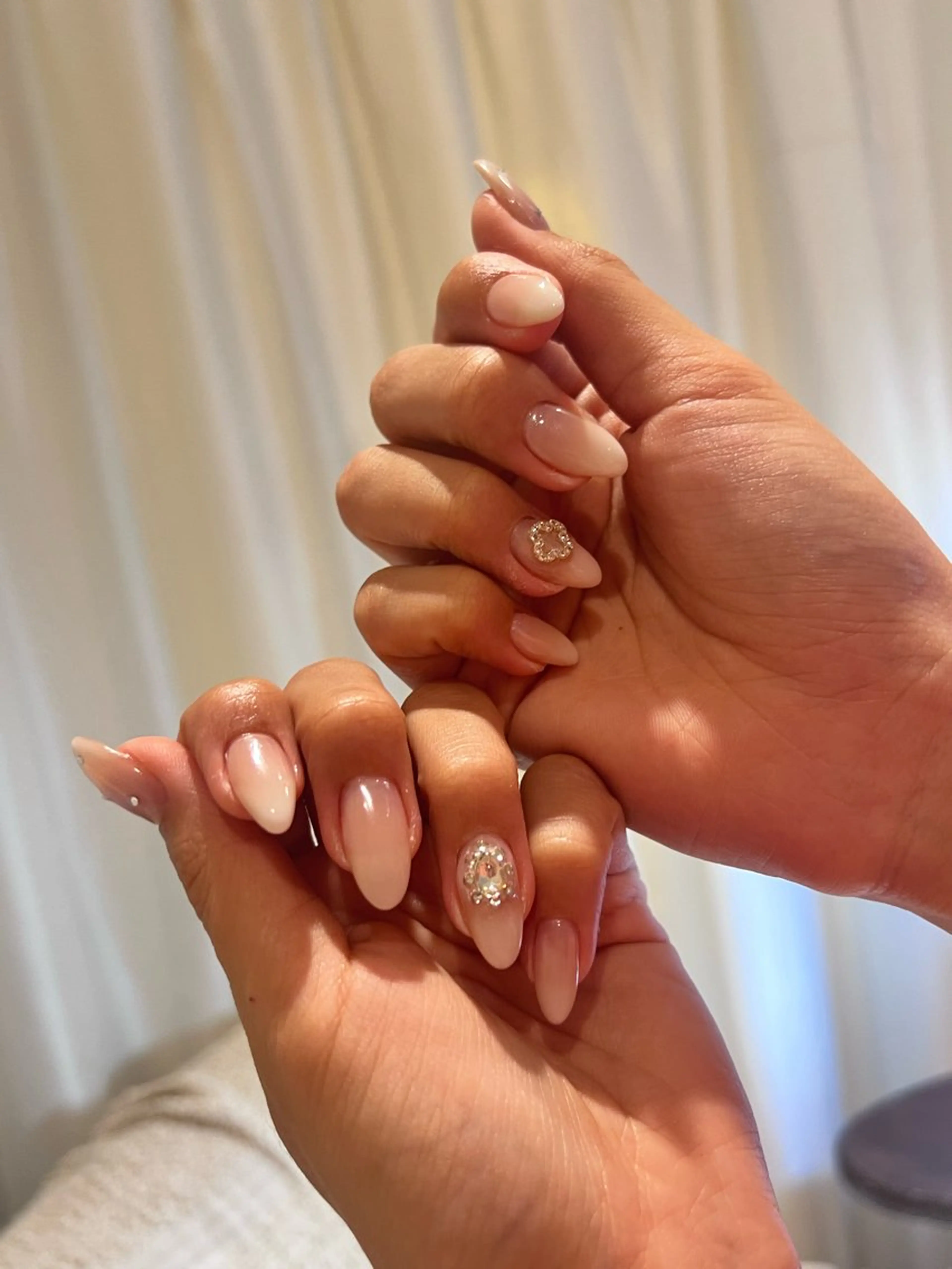 ネイル nail salon　Natural Cure所属・平井 彩香のネイルデザイン