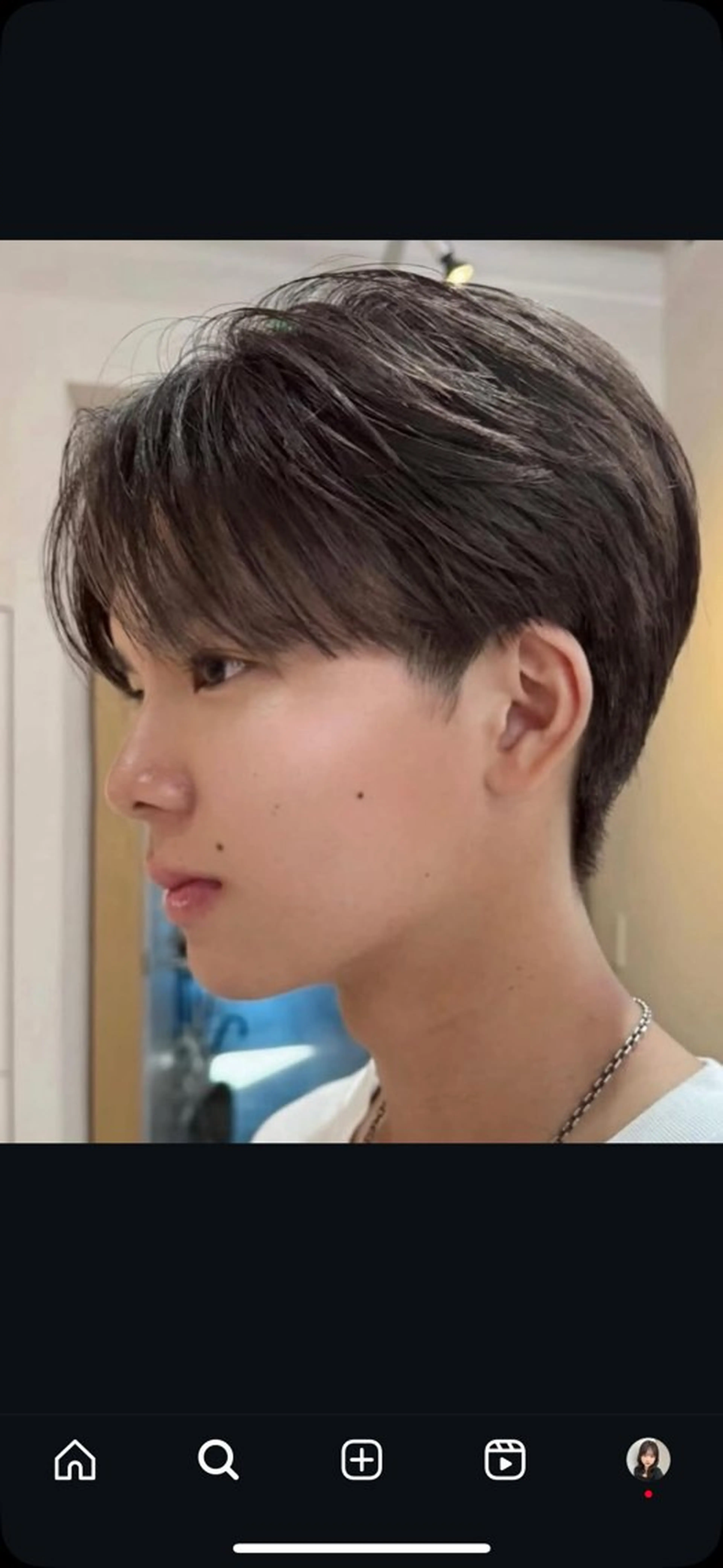 ショート Aura所属・丸山 心 / 艶カラーのヘアスタイル