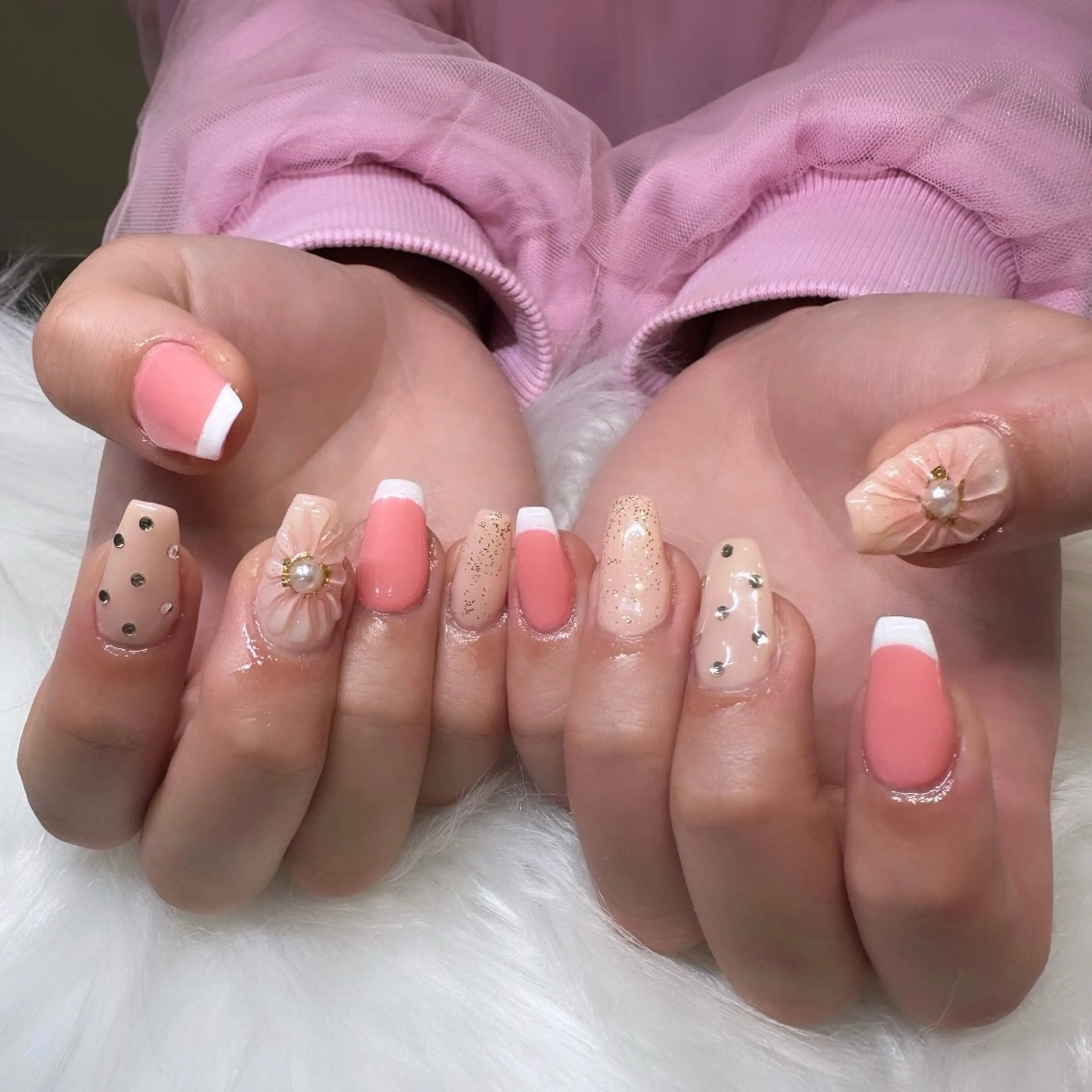 ネイル ハンドネイル ハンドケア Laula🤍 ayakaのネイルデザイン