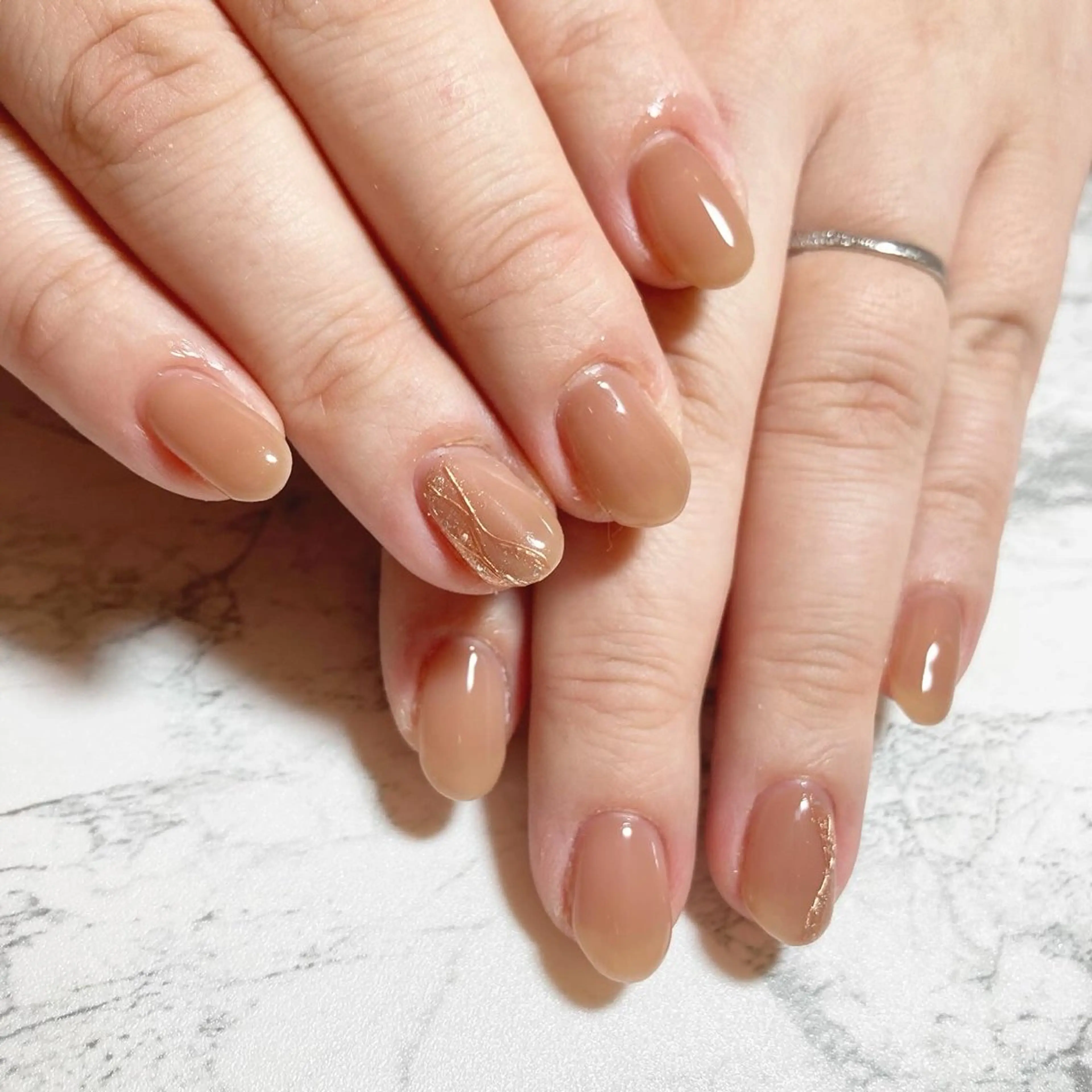 ネイル ミラーネイル ニュアンスネイル ハンドネイル 手書きが得意🖌️ Y’s  nailのネイルデザイン