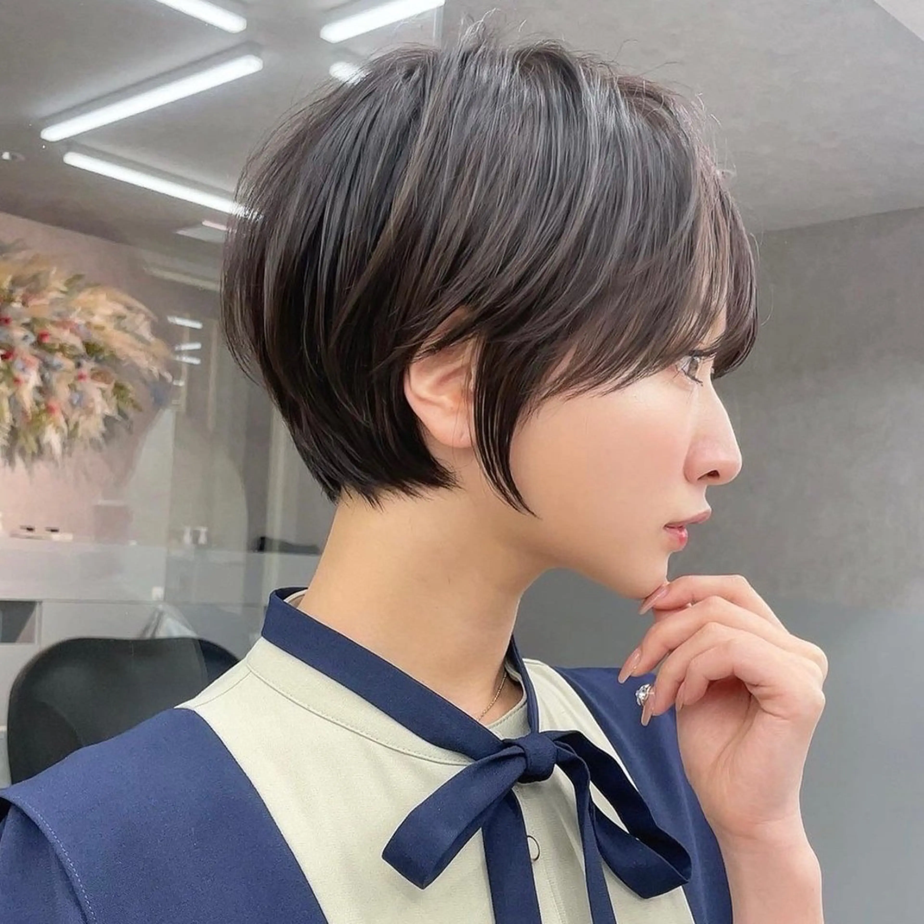 ショート カラー カット ヘアカラー トリートメント 💛ブリーチ&カット LEON🩶のヘアスタイル