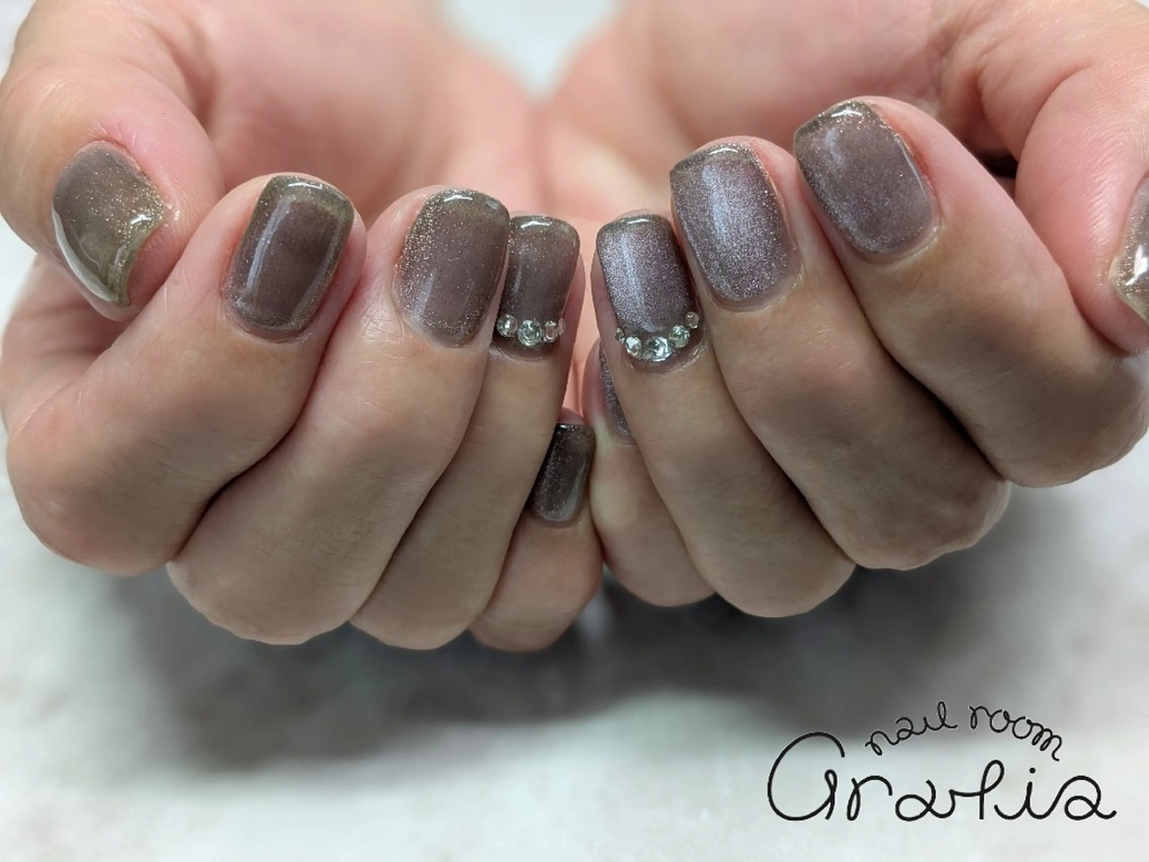 ネイル マグネットネイル ストーンネイル nail room gratia所属・gratia 中村のネイルデザイン