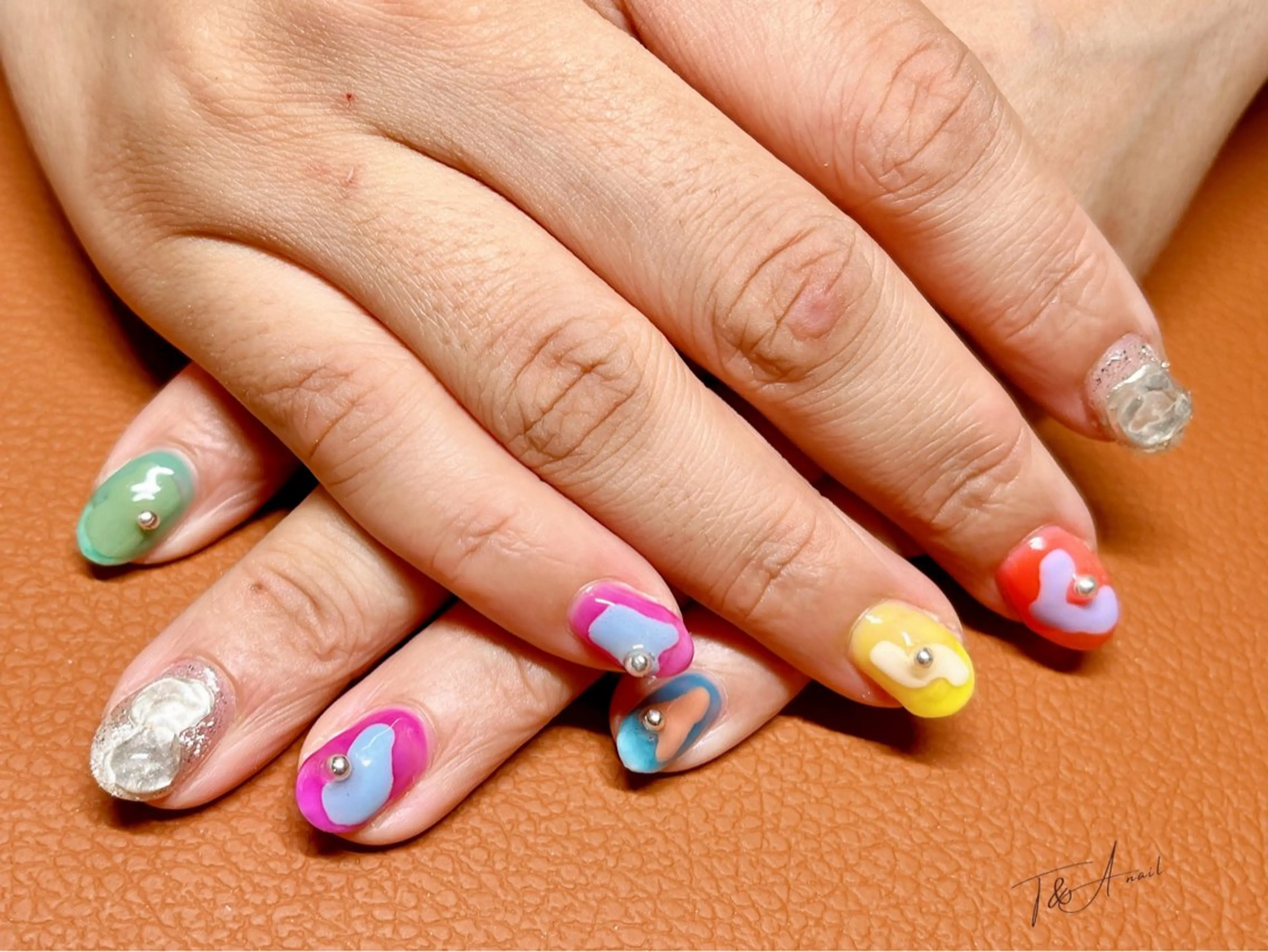 ネイル ジェルネイル ニュアンスネイル スカルプネイル ショートネイル ハンドネイル T&A nailのネイルデザイン