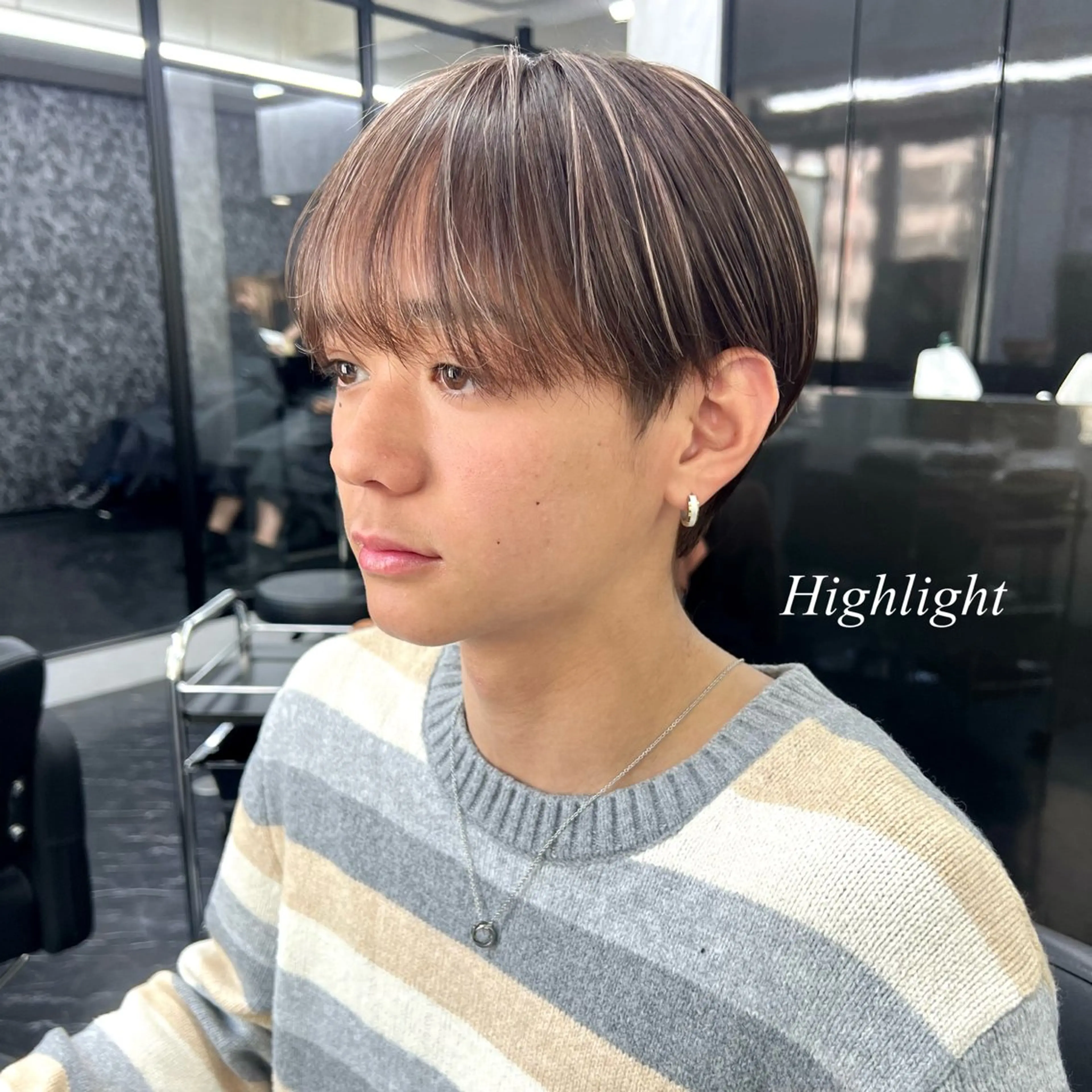 ショート カラー メンズ シールエクステ メンズハイトーン ハイトーンカラー エクステ ヘアカラー シールエクステ特化 ハイトーン、NANAのヘアスタイル