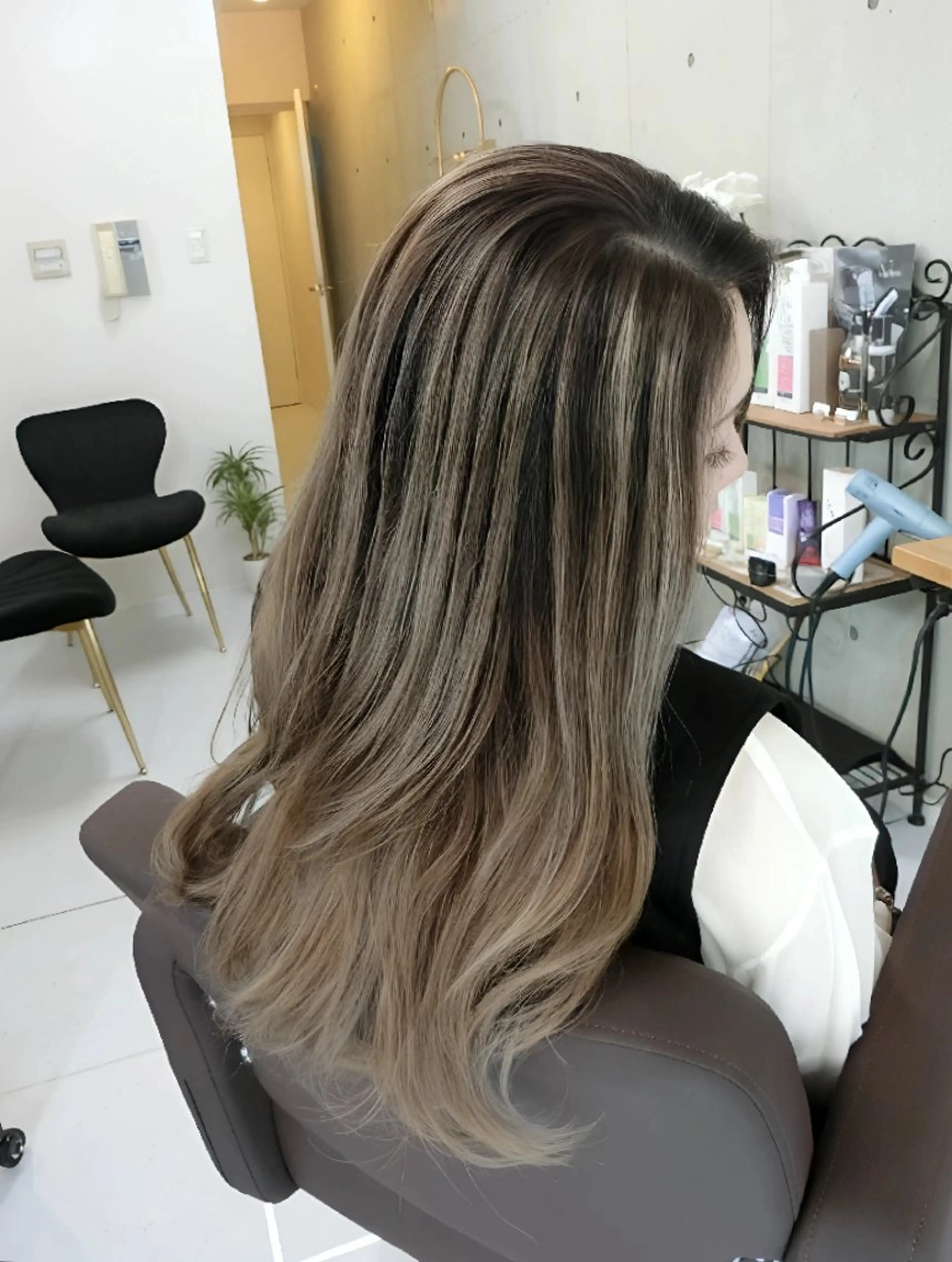 カラー ロング ma cherie 三浦直美のヘアスタイル