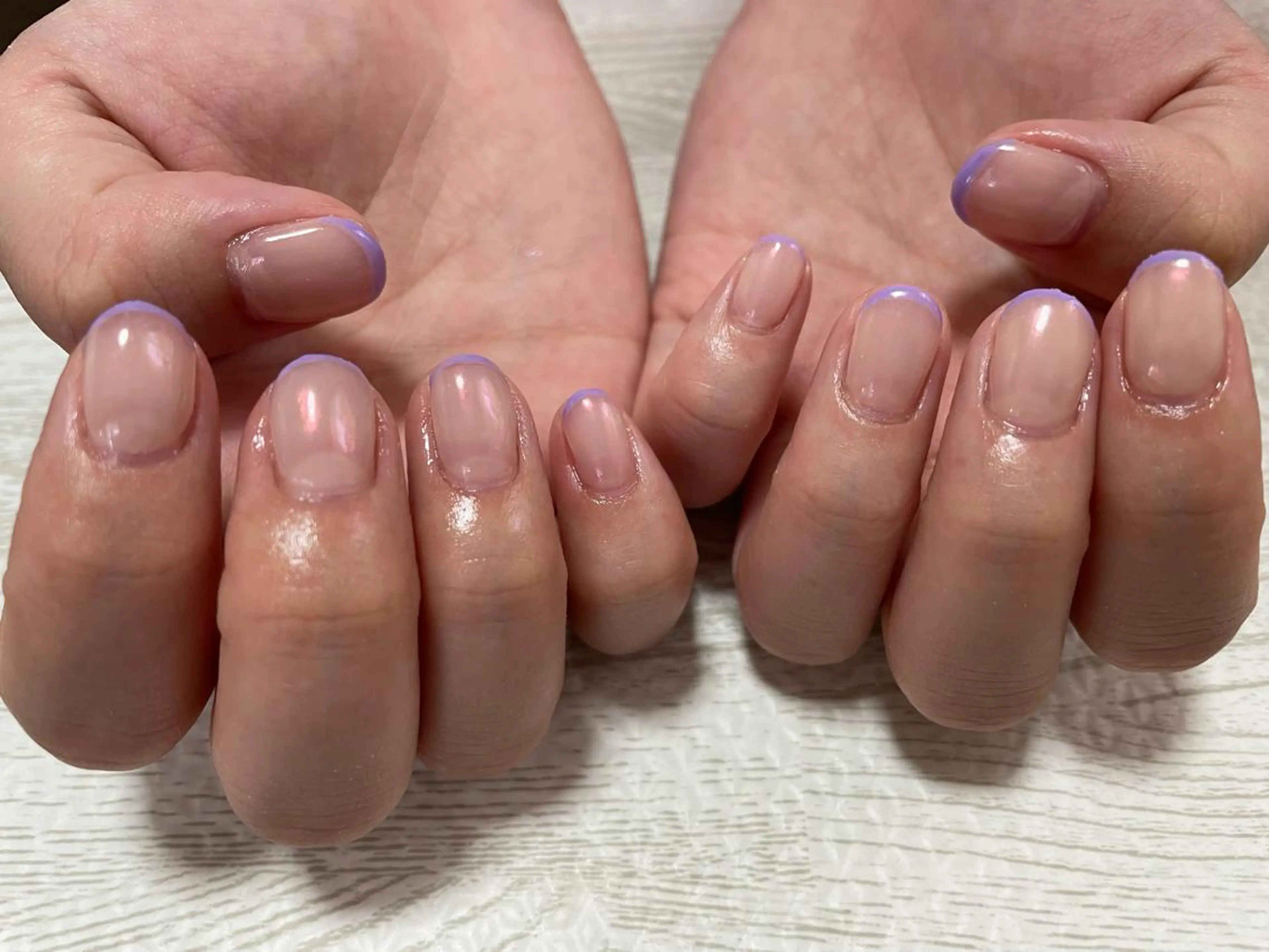 ネイル オーロラネイル フレンチネイル パープル ハンドネイル Ulu  Nail 🌱自宅サロンのネイルデザイン