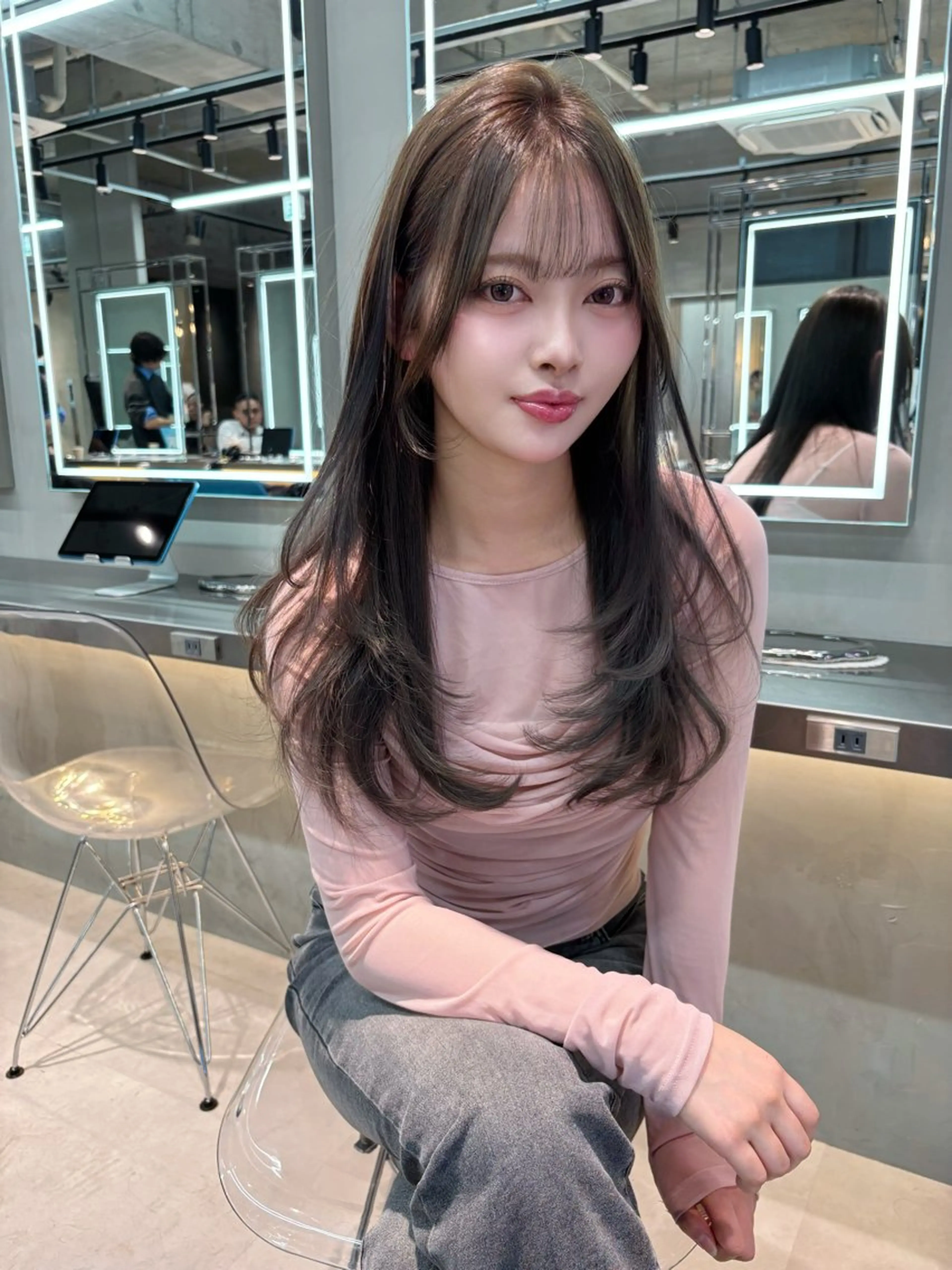 ロング カラー 髪質改善 レイヤーカット 縮毛矯正 【美髪矯正】 吉村　清志のヘアスタイル