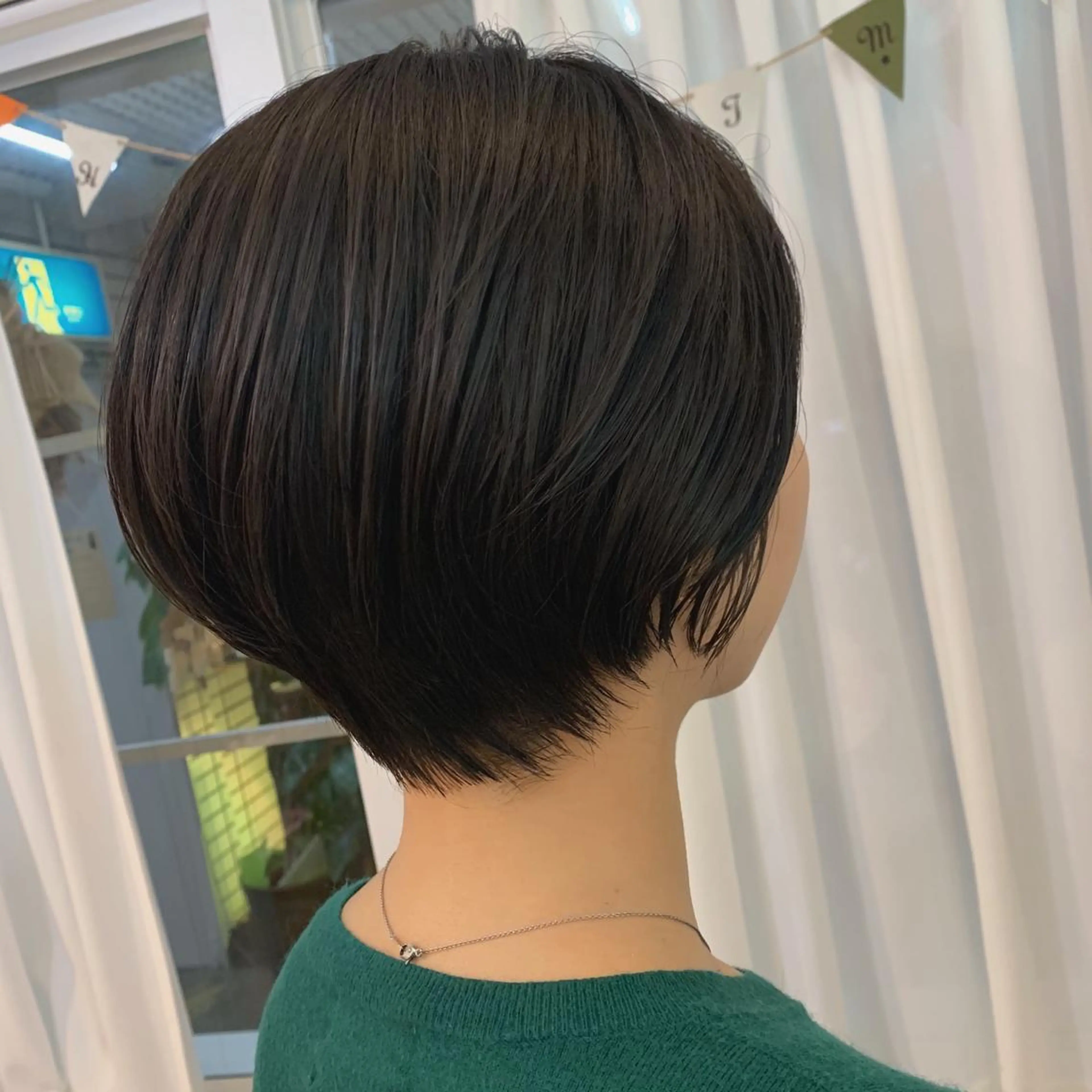 ショート ショートヘア SALOWIN新潟万代所属・緑川 瑞穂のヘアスタイル