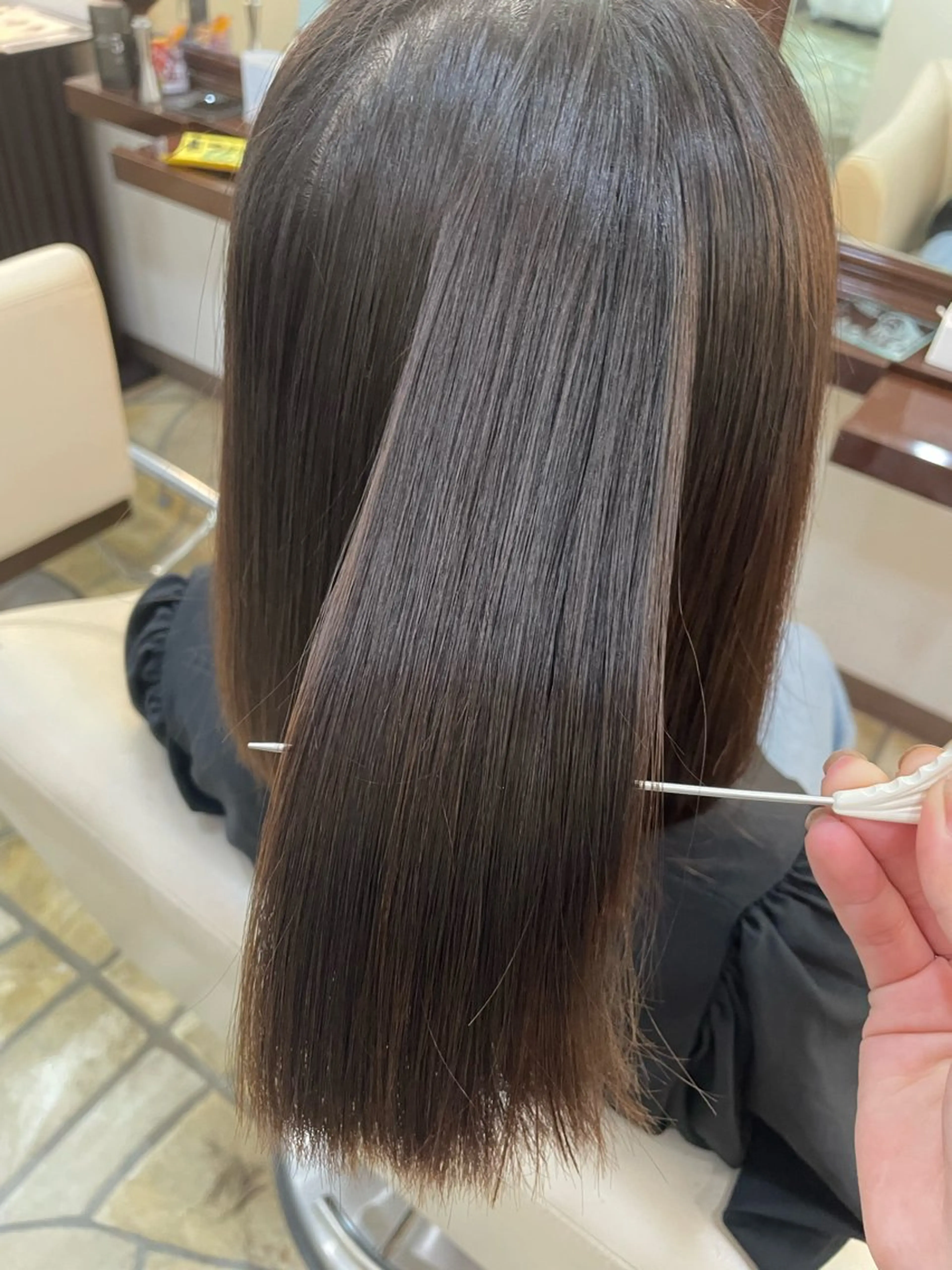 ミディアム カット 縮毛矯正 タツミ マコトのヘアスタイル