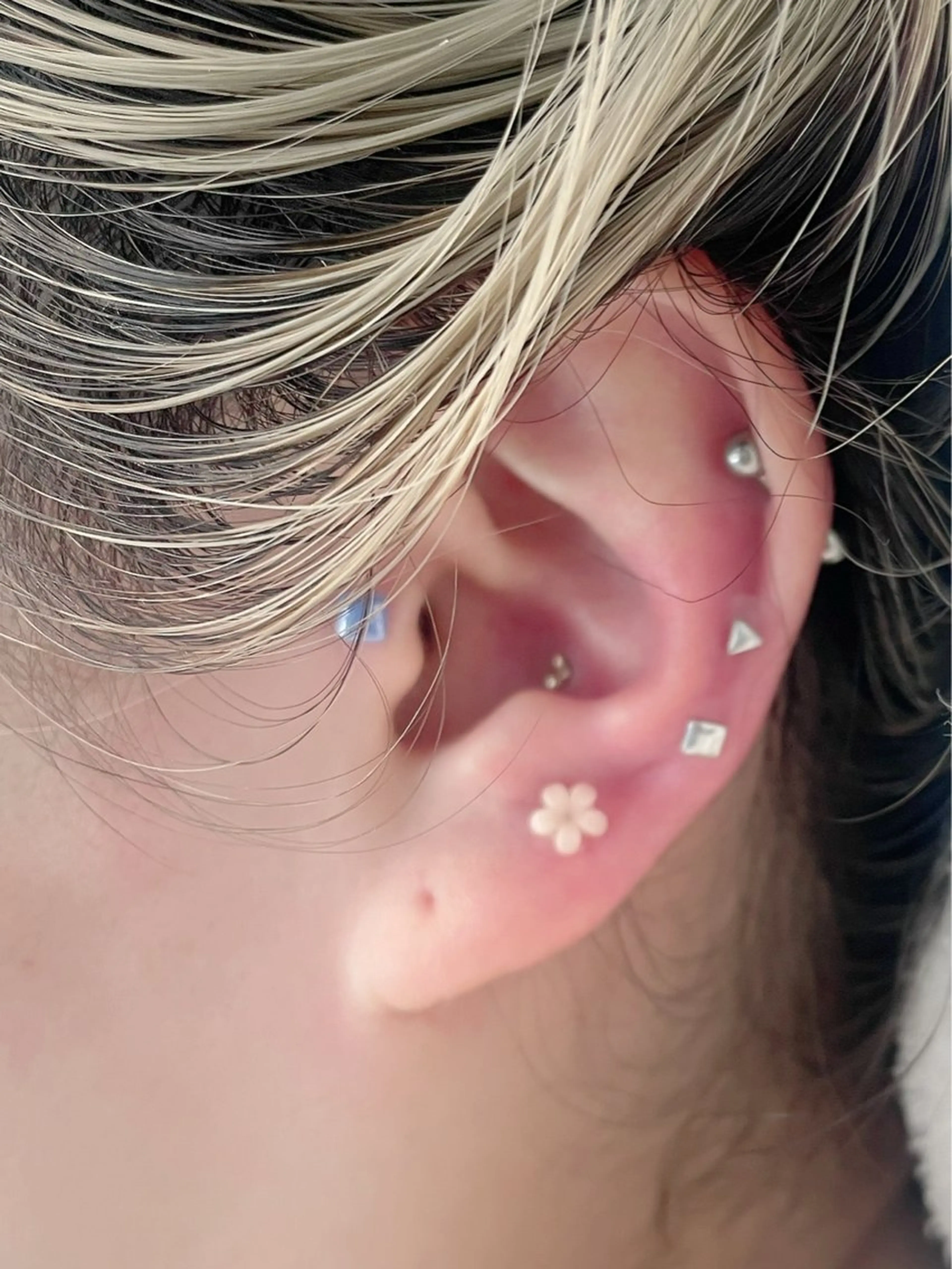 お試し耳つぼジュエリー👂💎（2個）の写真