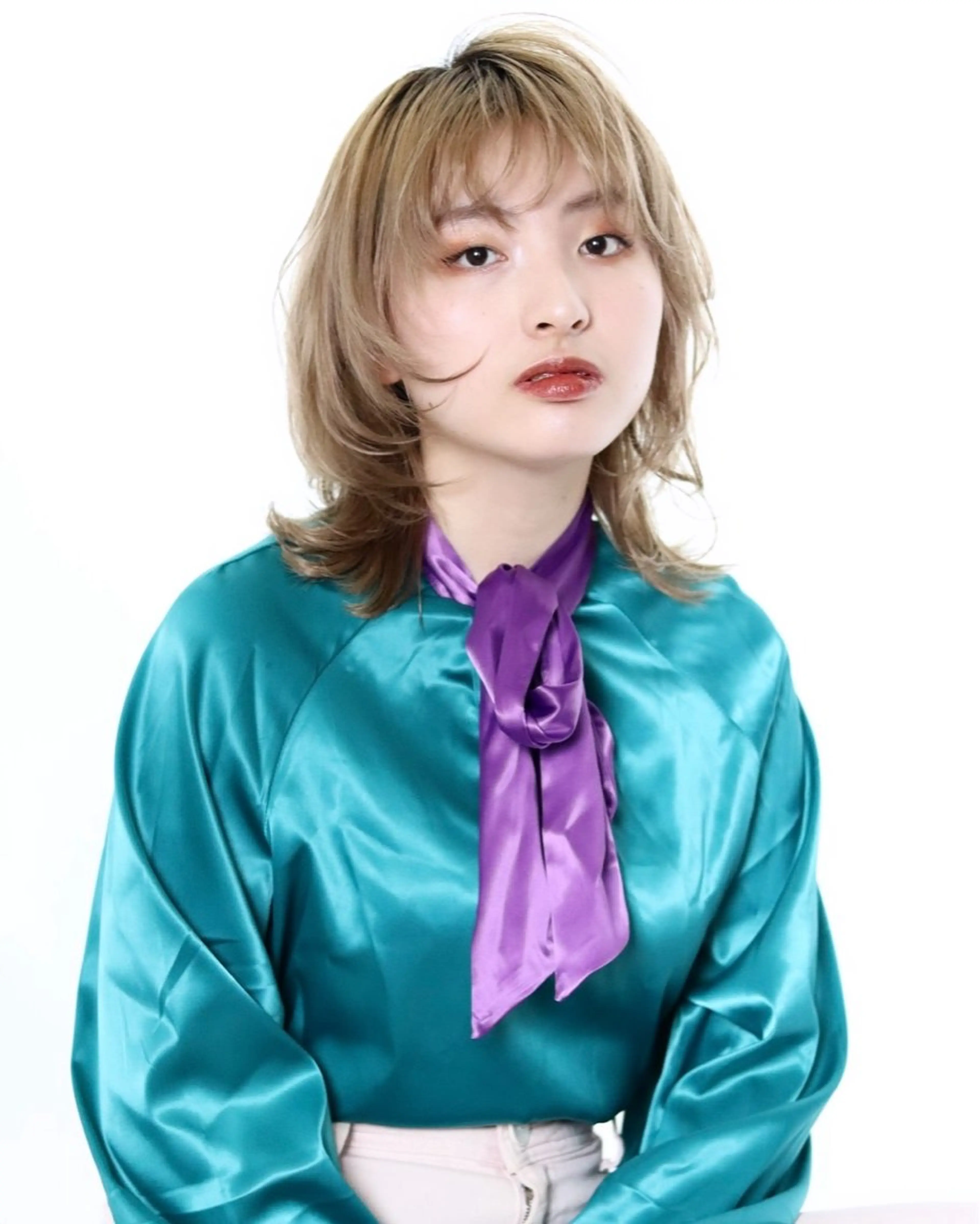 ミディアム カラー ミモト ユウキのヘアスタイル