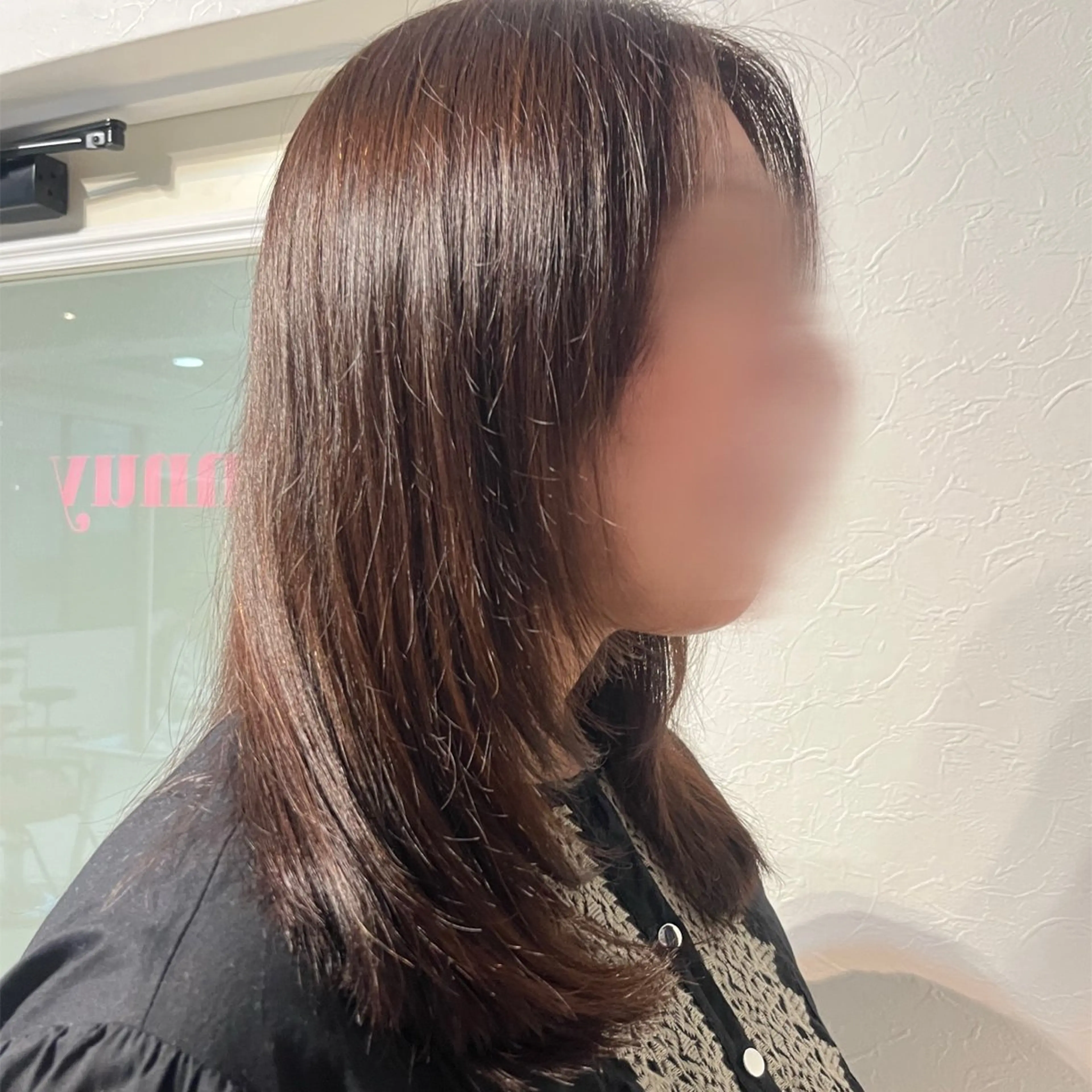 ミディアム レイヤーカット ローレイヤー カット annuy aoiのヘアスタイル