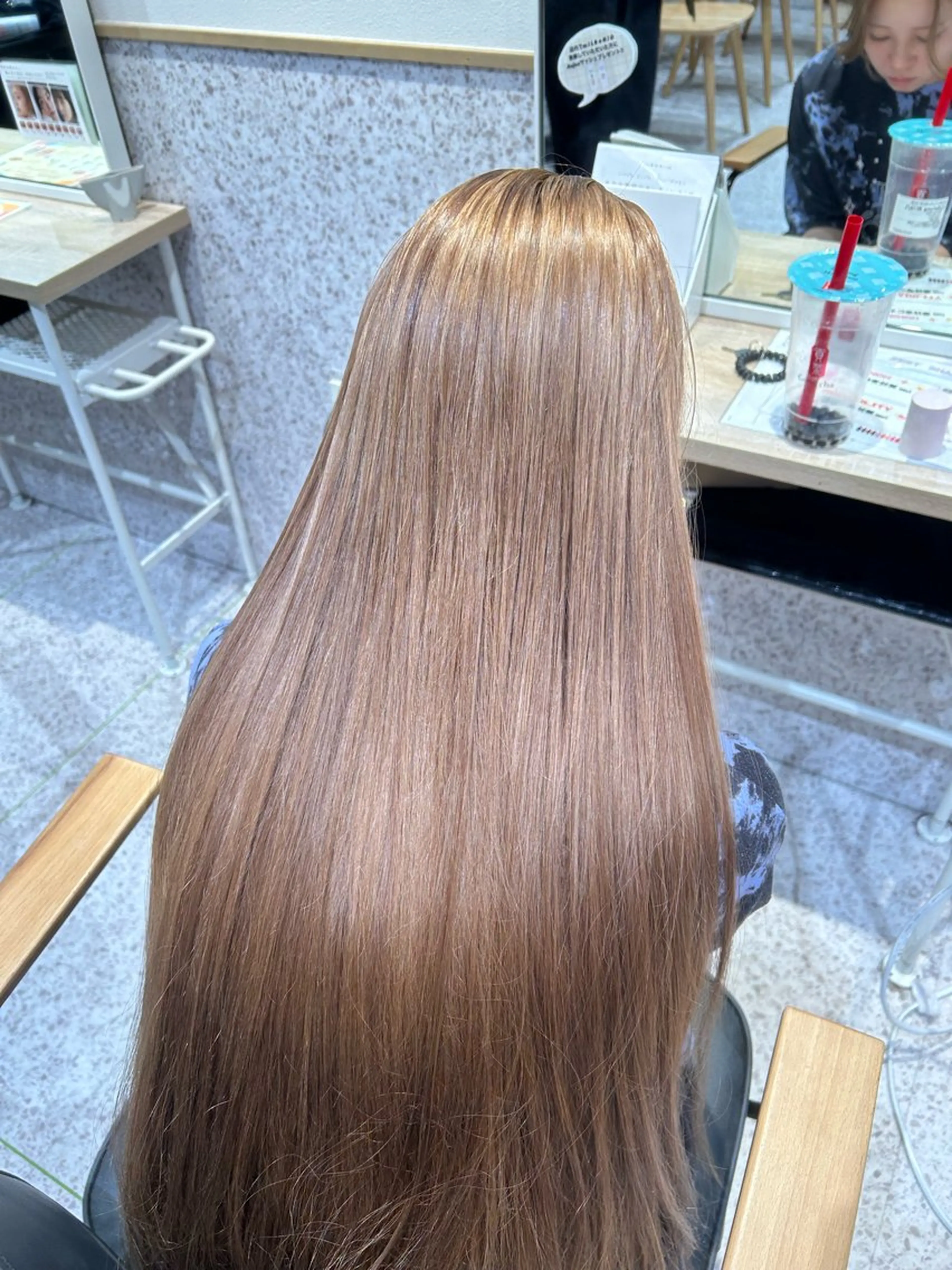 カラー ダブルカラー イヤリングカラー ハイトーンカラー インナーカラー 髪質改善 ヘアカラー ♡ハイトーン★ ネイル/しの♡のヘアスタイル