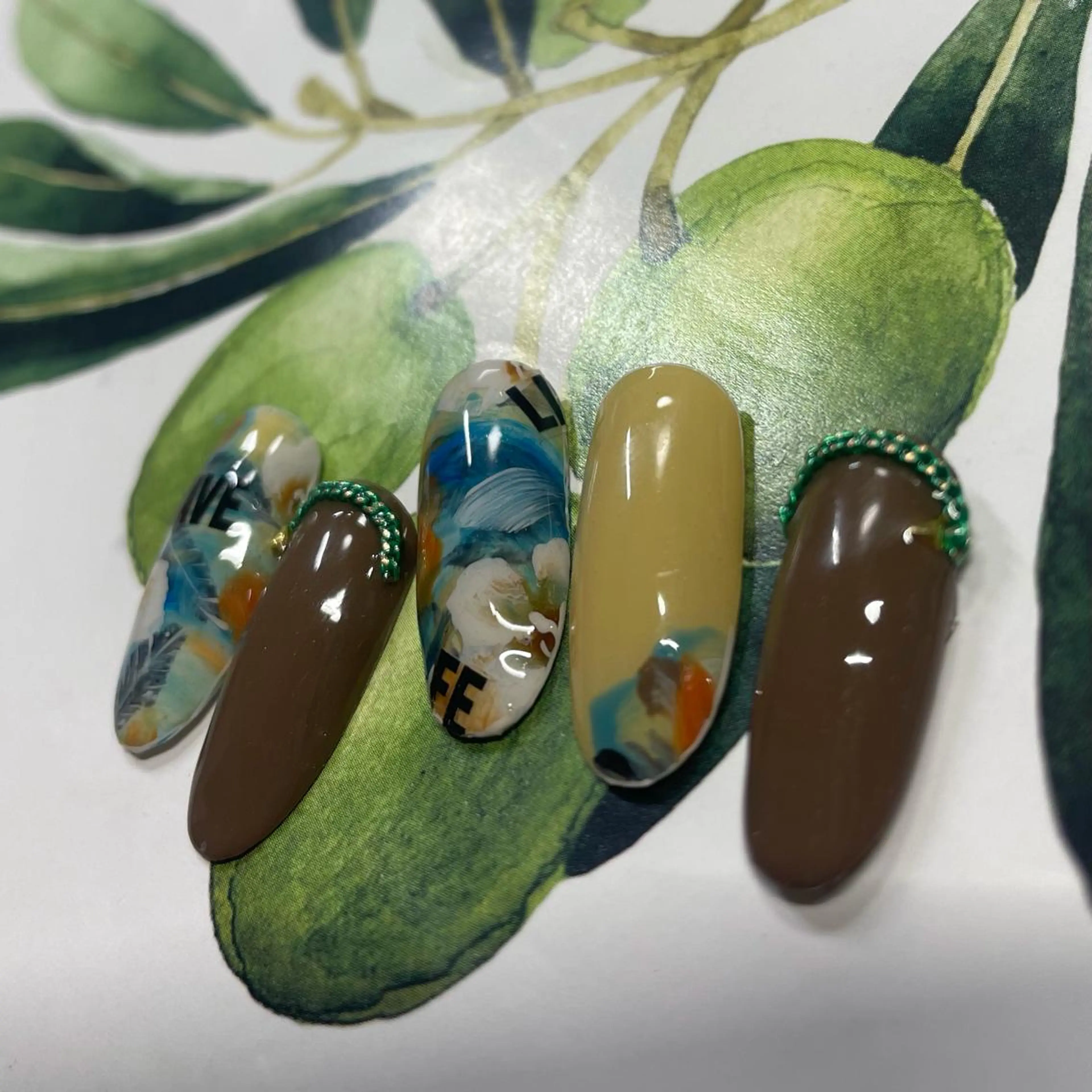 ネイル 奥園 良恵のネイルデザイン