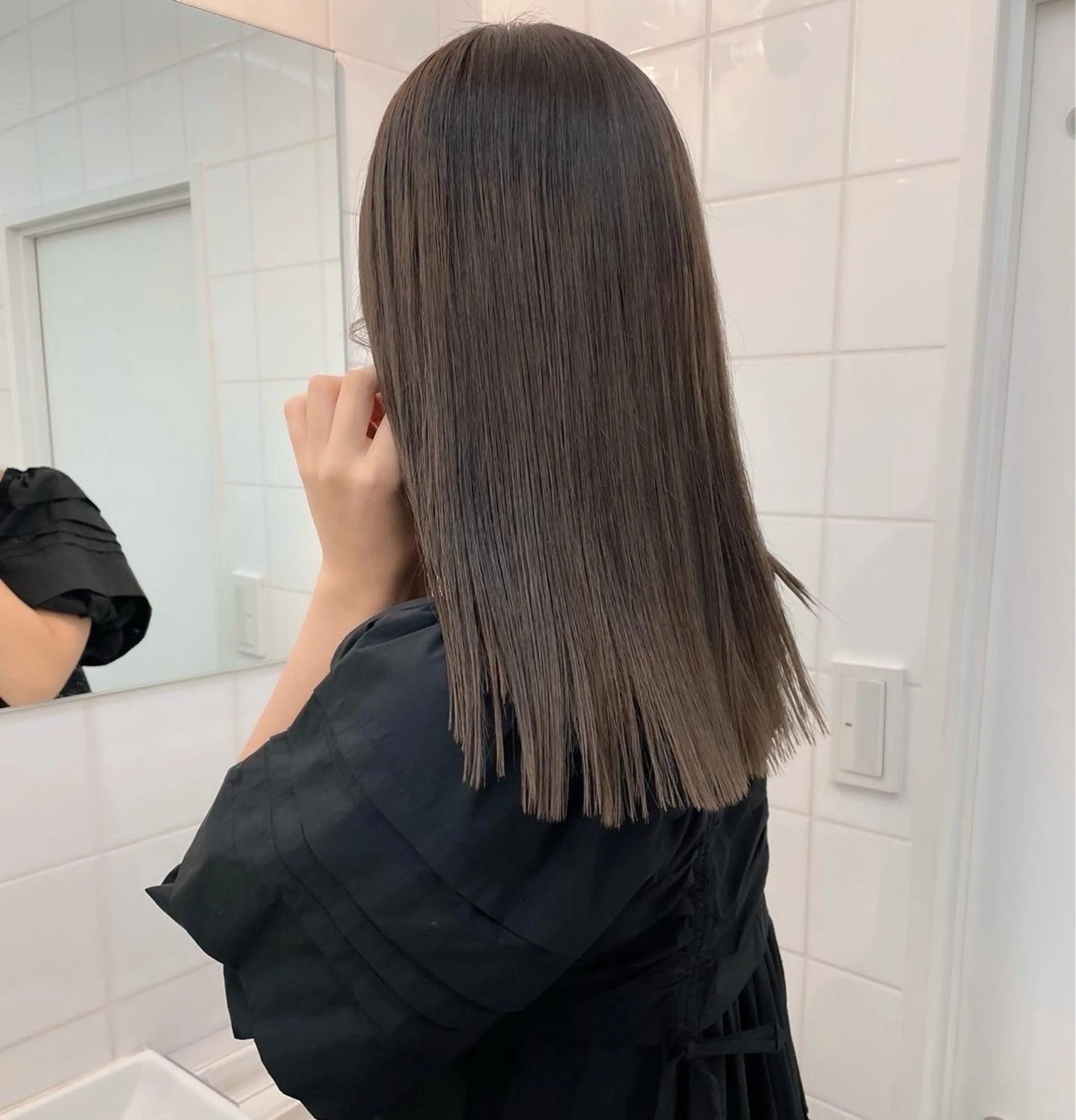 縮毛矯正 艶 ハイトーン✨ユキノのヘアスタイル