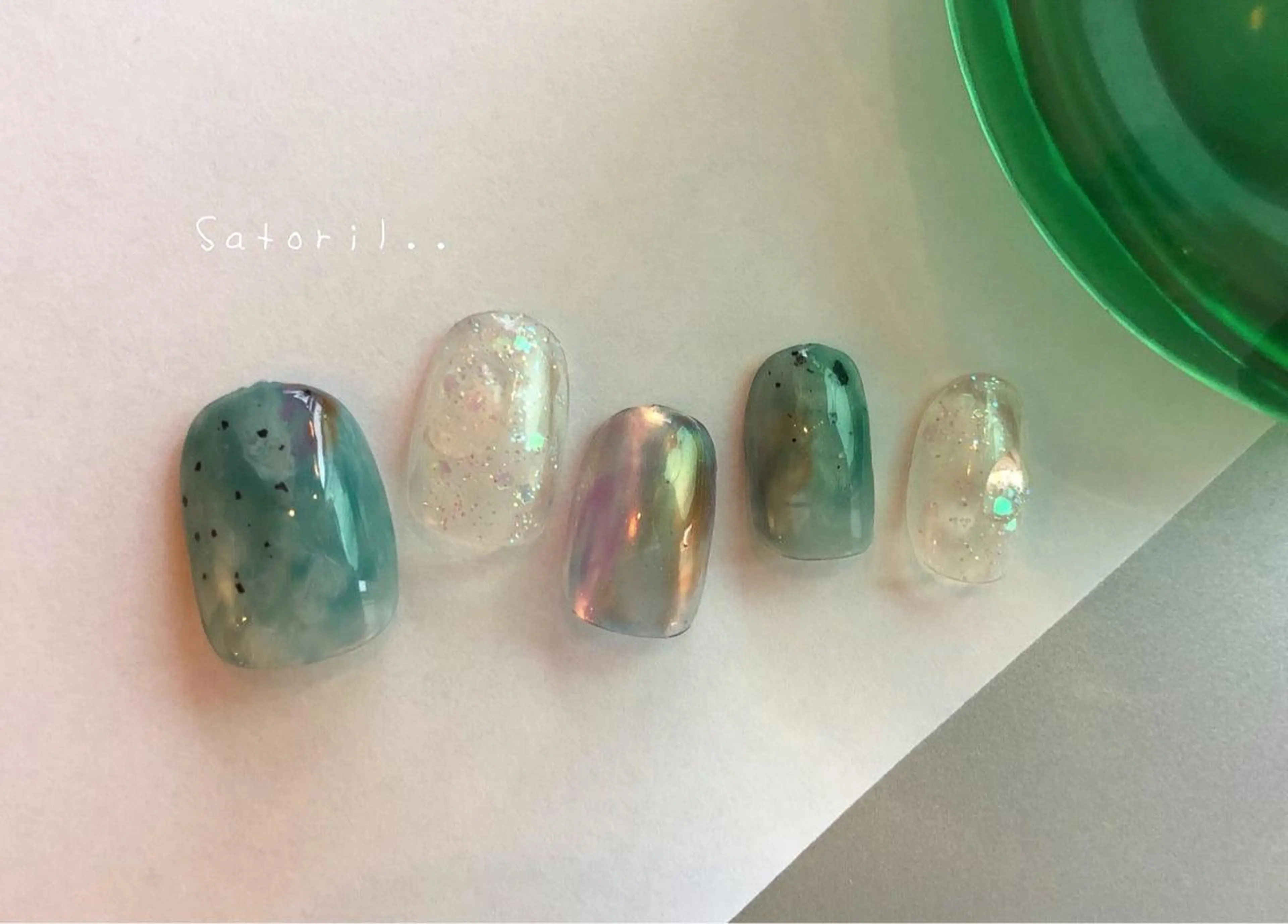 ネイル キラキラネイル Satoril..nail room所属・satoril.. nail roomのネイルデザイン