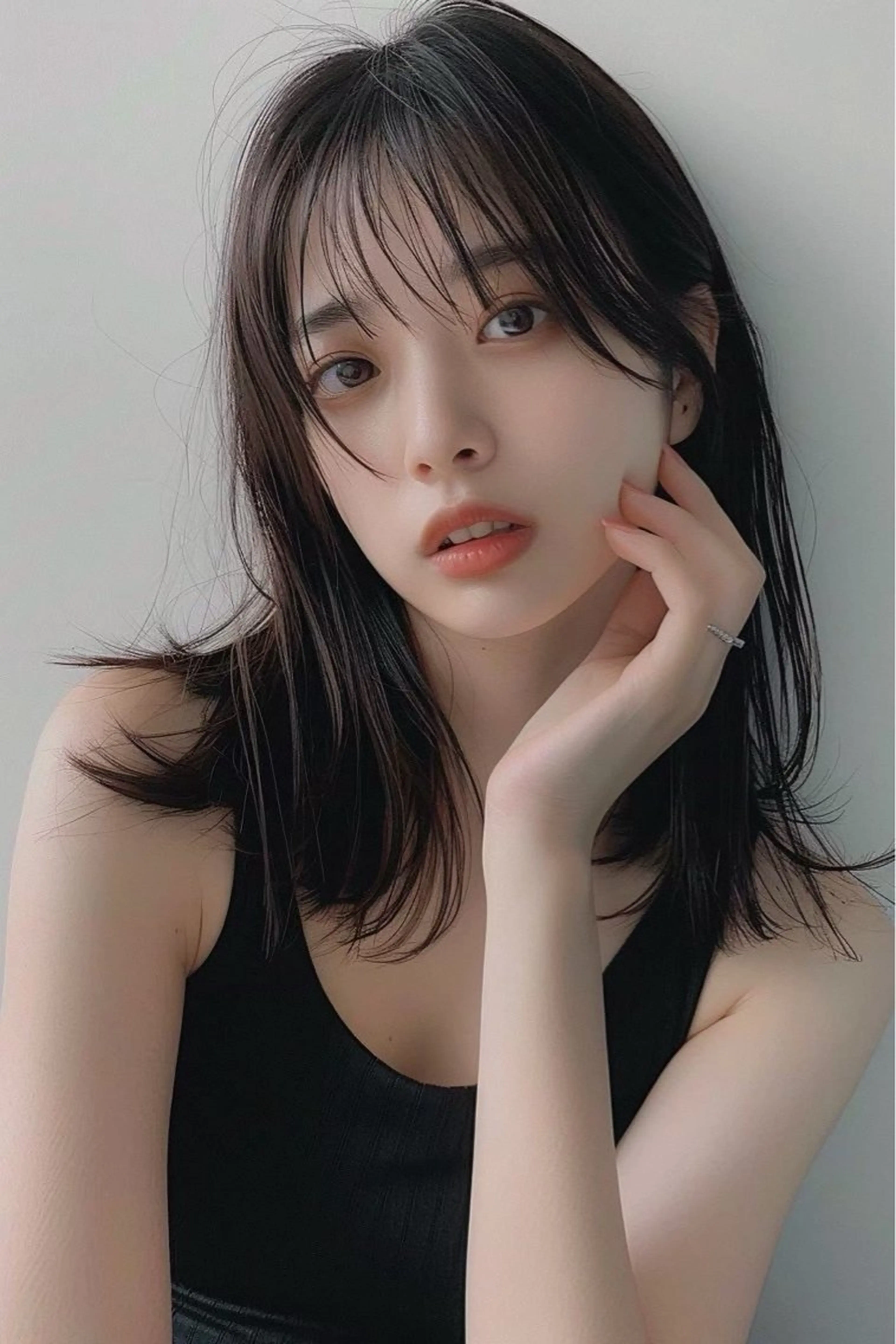 セミロング 髪質改善 韓国風ヘア レイヤーカット カット ヘアカラー トリートメント 【丁寧な施術】 カラー特化YUTOのヘアスタイル