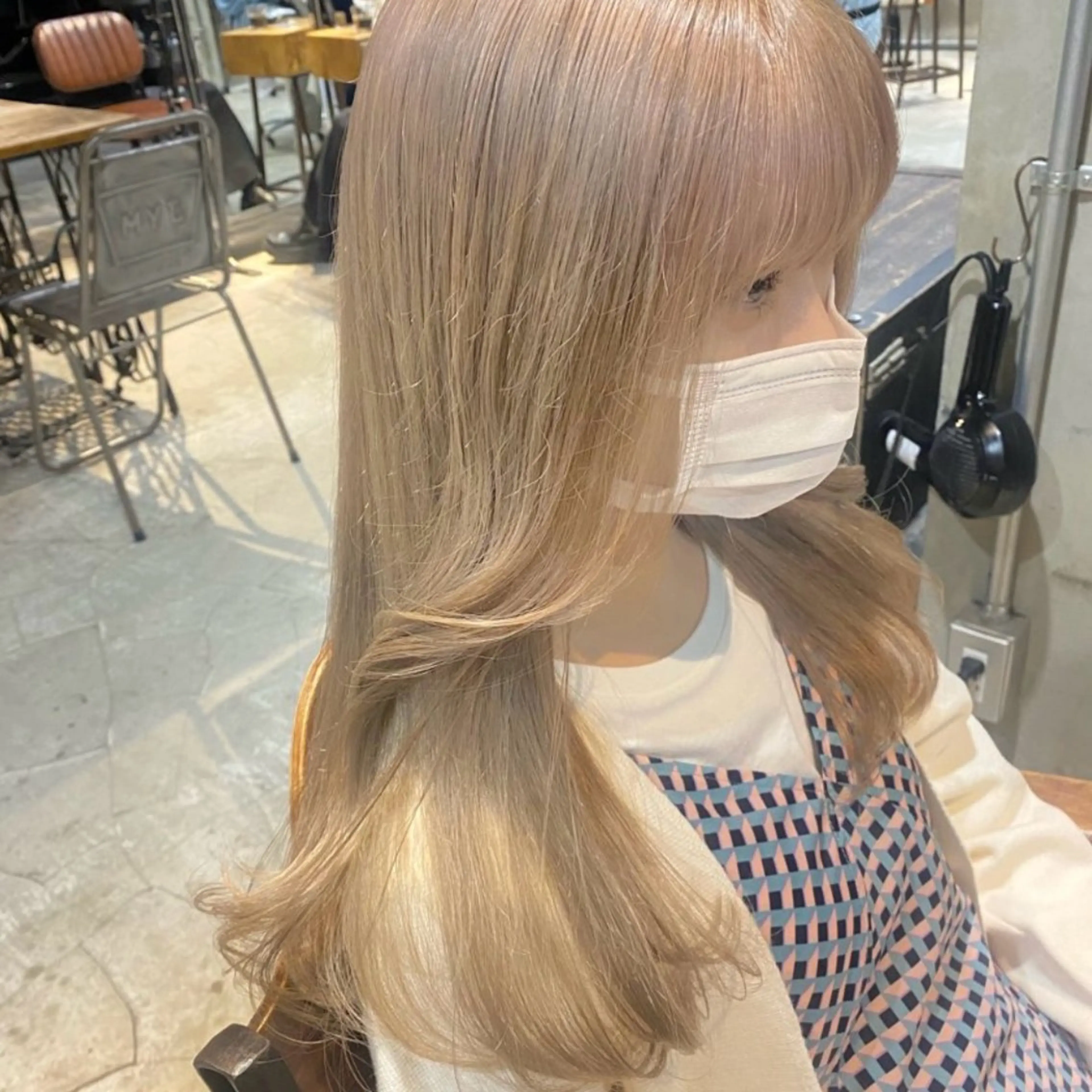 ロング ヘアカラー 韓国レイヤー/透明感 カラー🦋mioのヘアスタイル