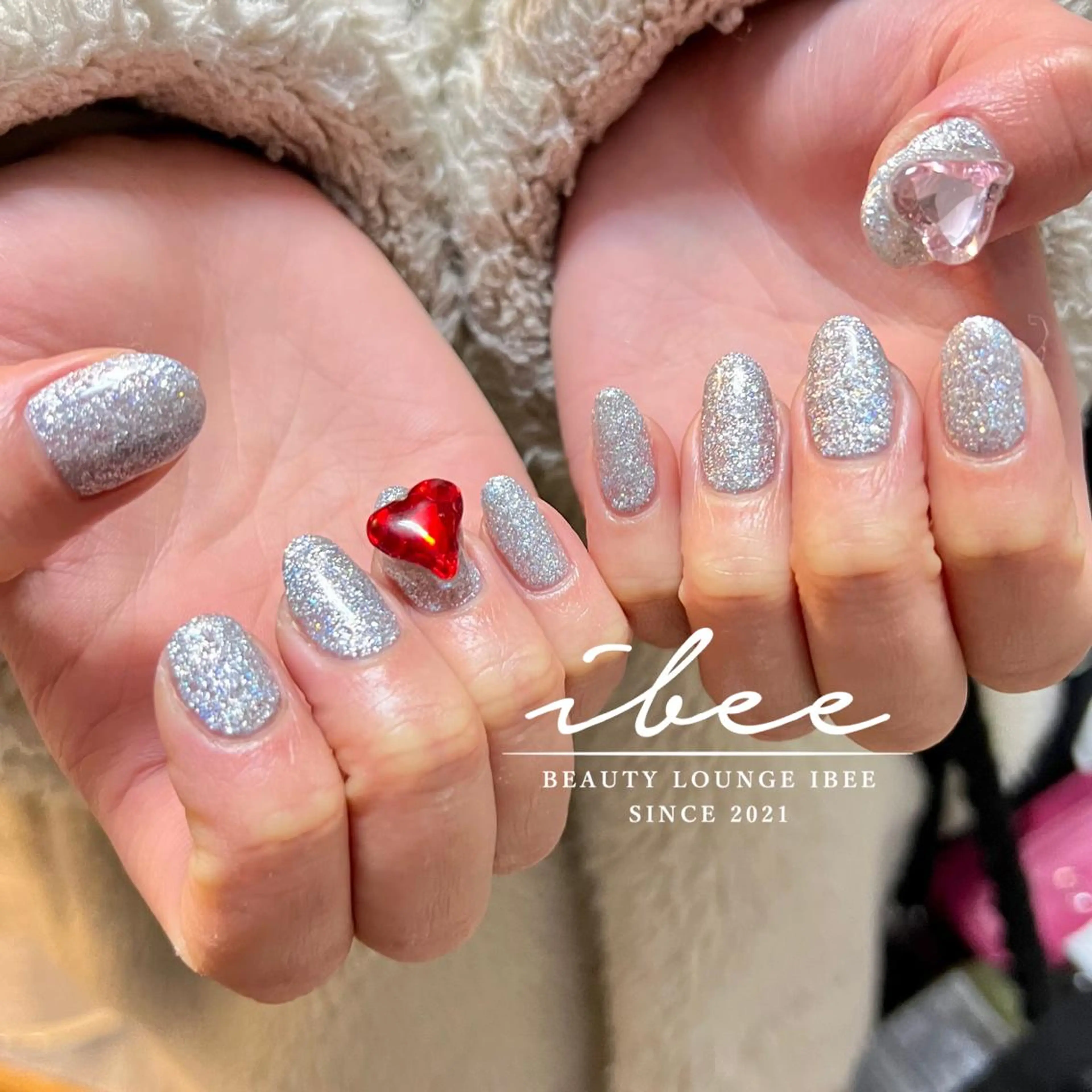 ネイル ストーンネイル ハンドネイル ibee nail 🤍yumiのネイルデザイン