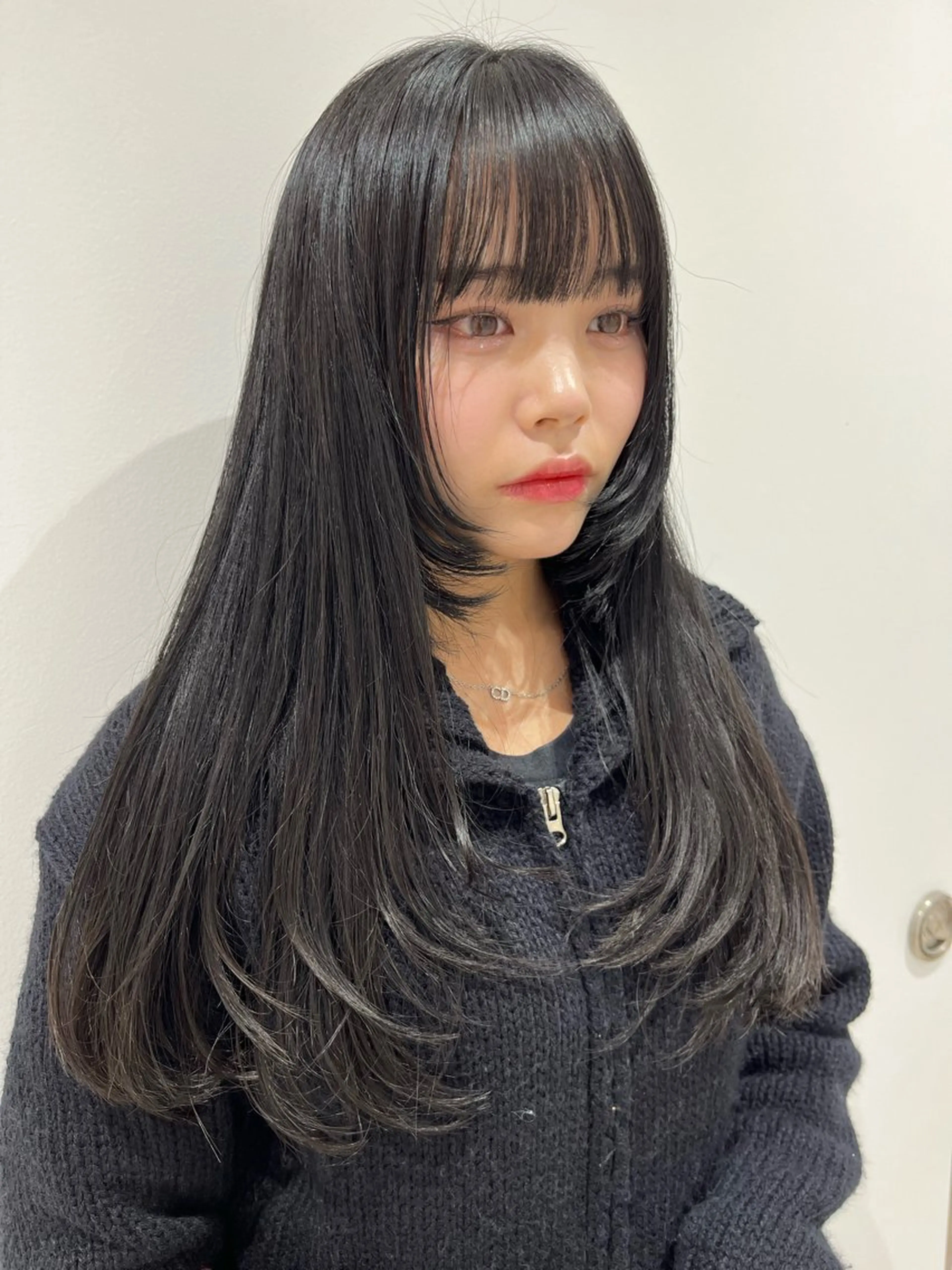 ロング カラー カット ヘアカラー トリートメント 🔆艶髪トレンドヘア YUZU🪸のヘアスタイル