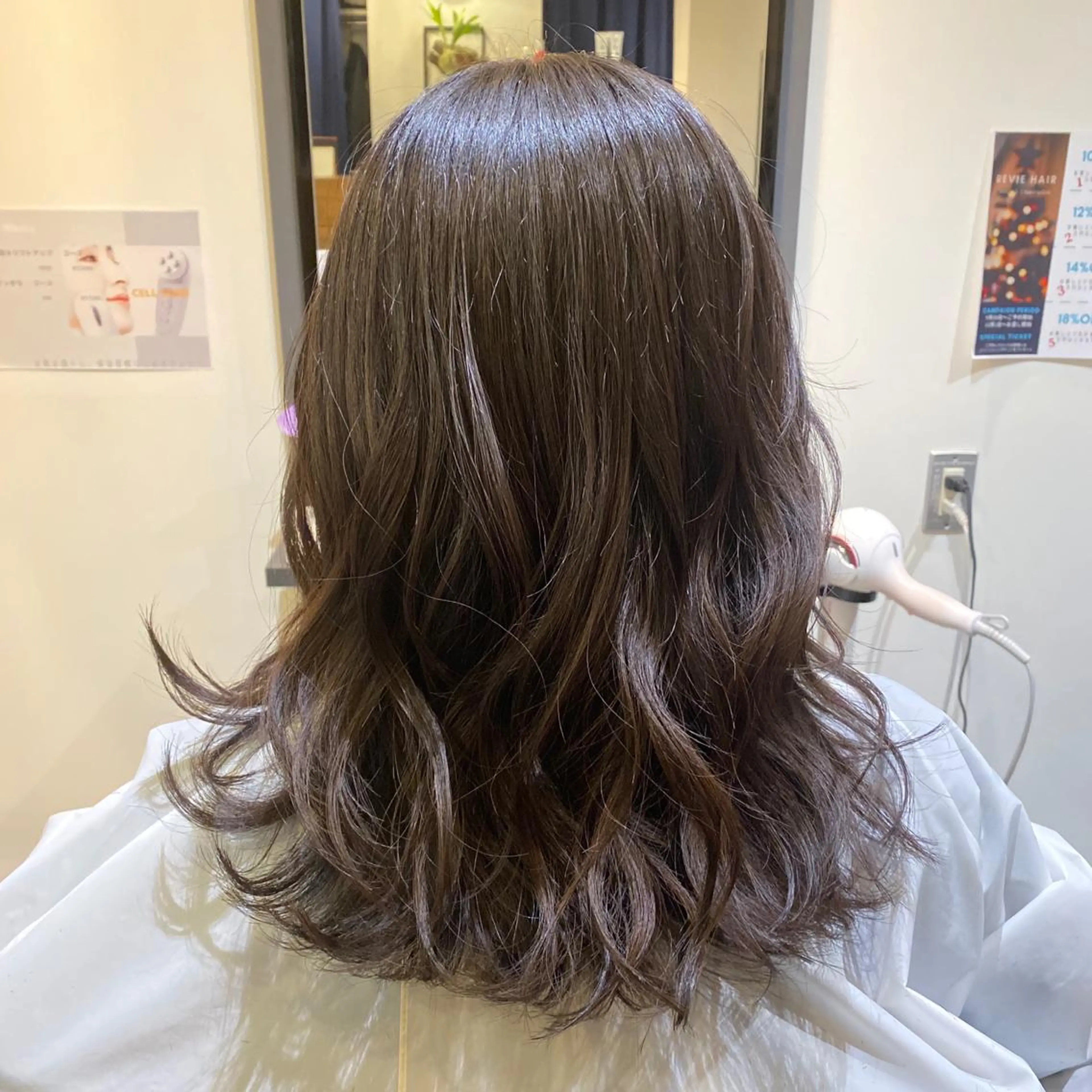 ミディアム カラー TRUCK トラックのヘアスタイル