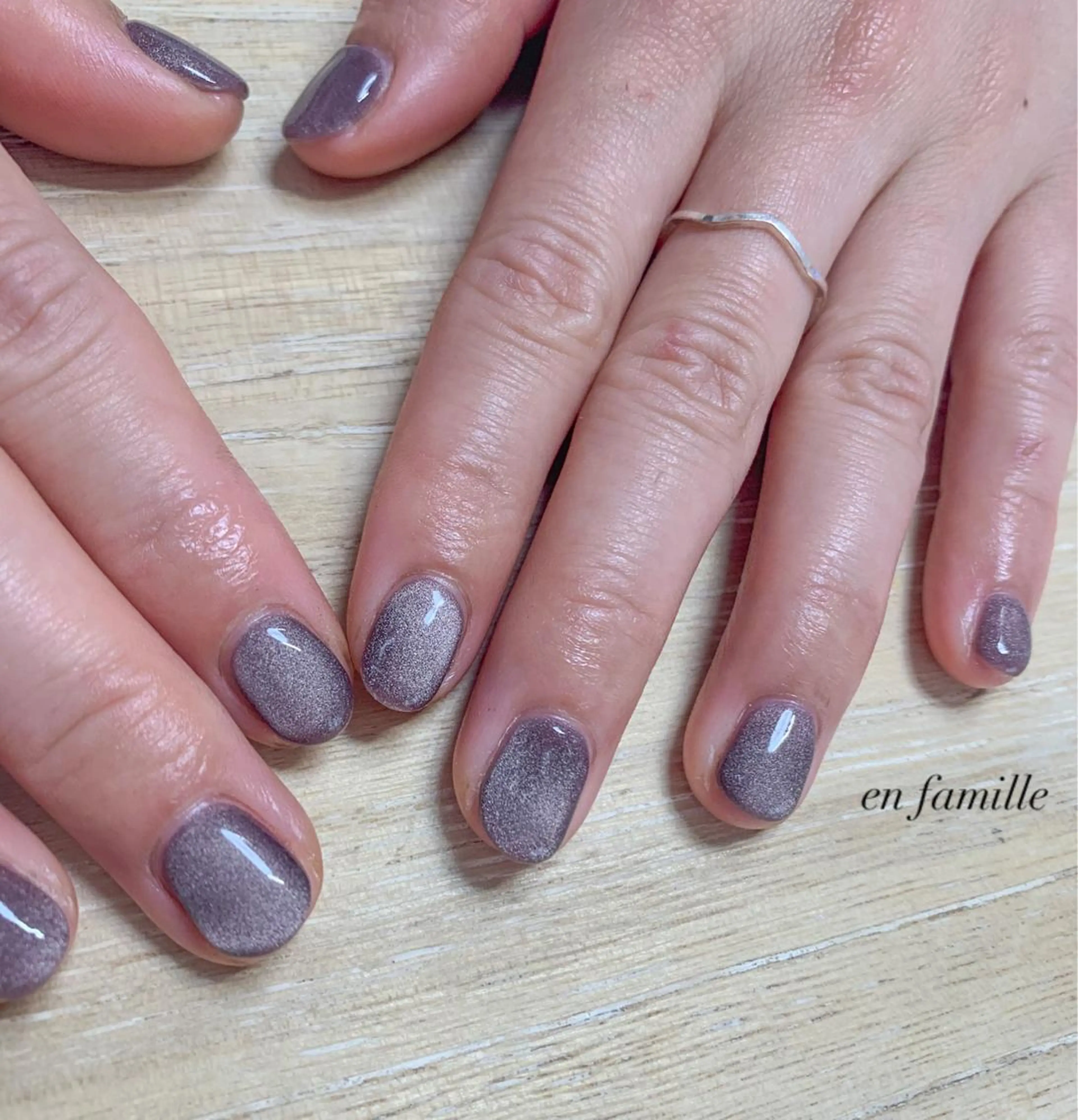 ネイル マグネットネイル ハンドネイル nail salon en familleのネイルデザイン