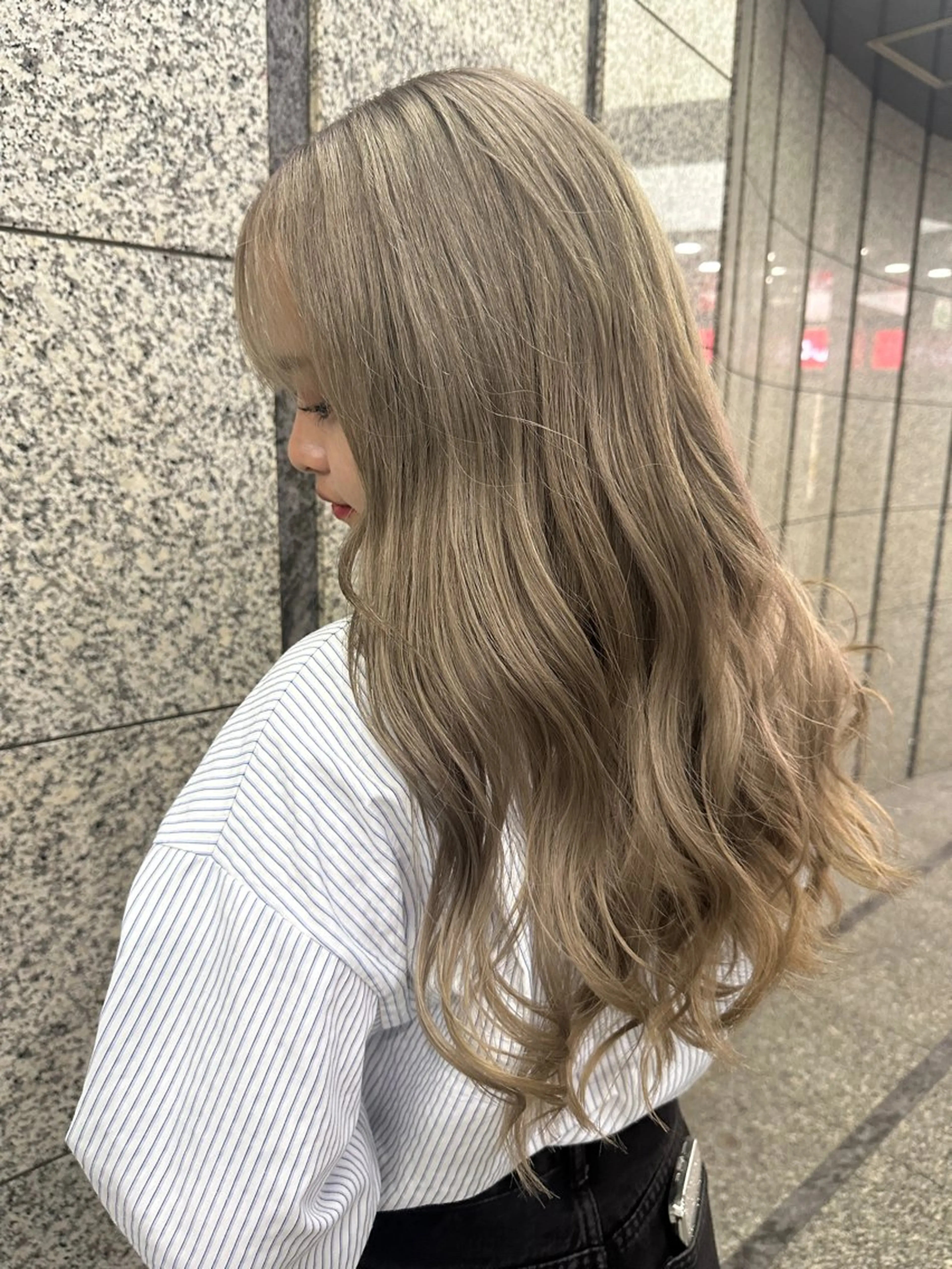 ロング eL HAIR SALON なんば店所属・ブリーチカラー特化 /焼田貴明のヘアスタイル