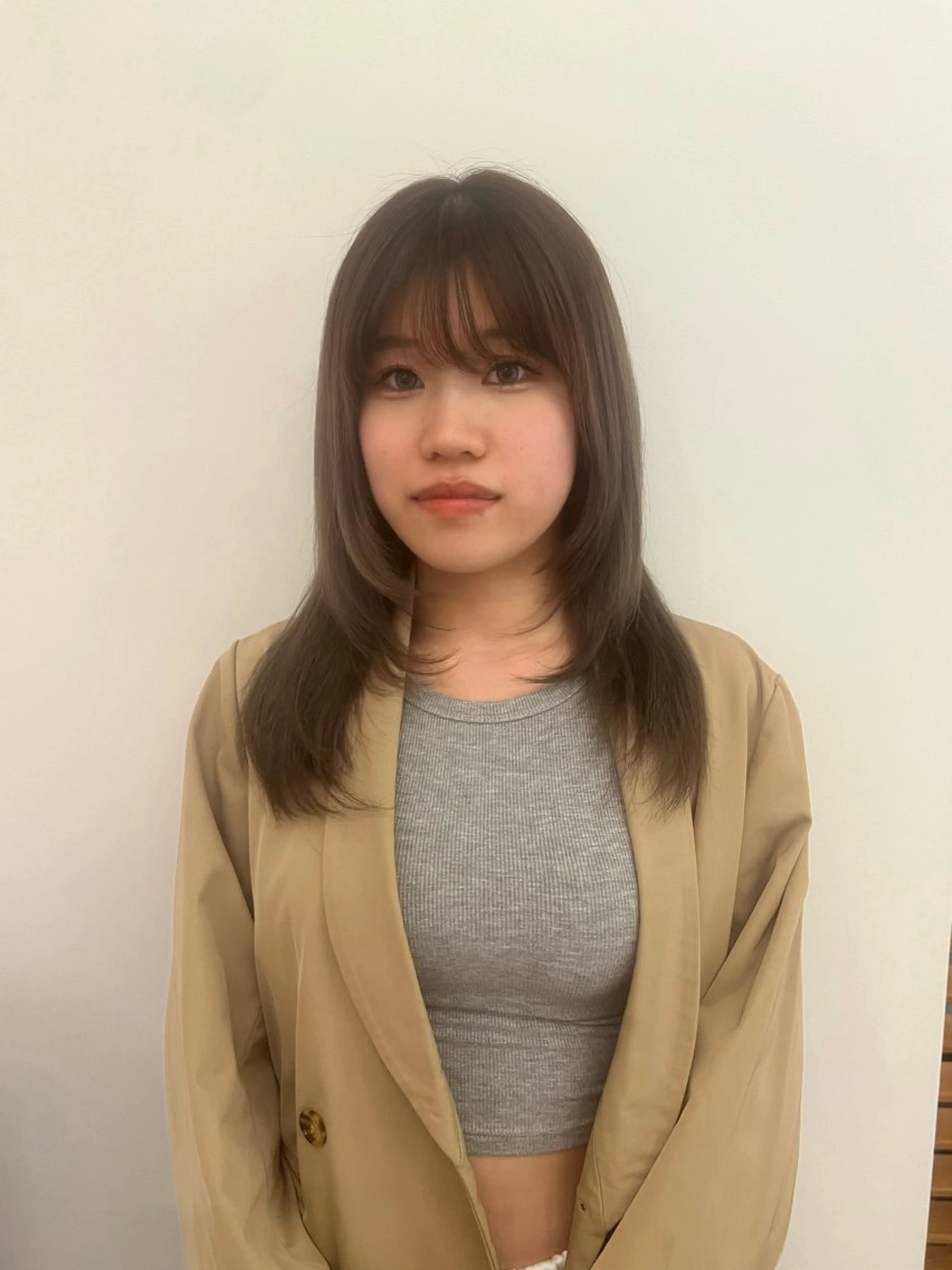 カラー グレージュ カキモトアームズ　kakimoto arms銀座所属・白石 恵美のヘアスタイル