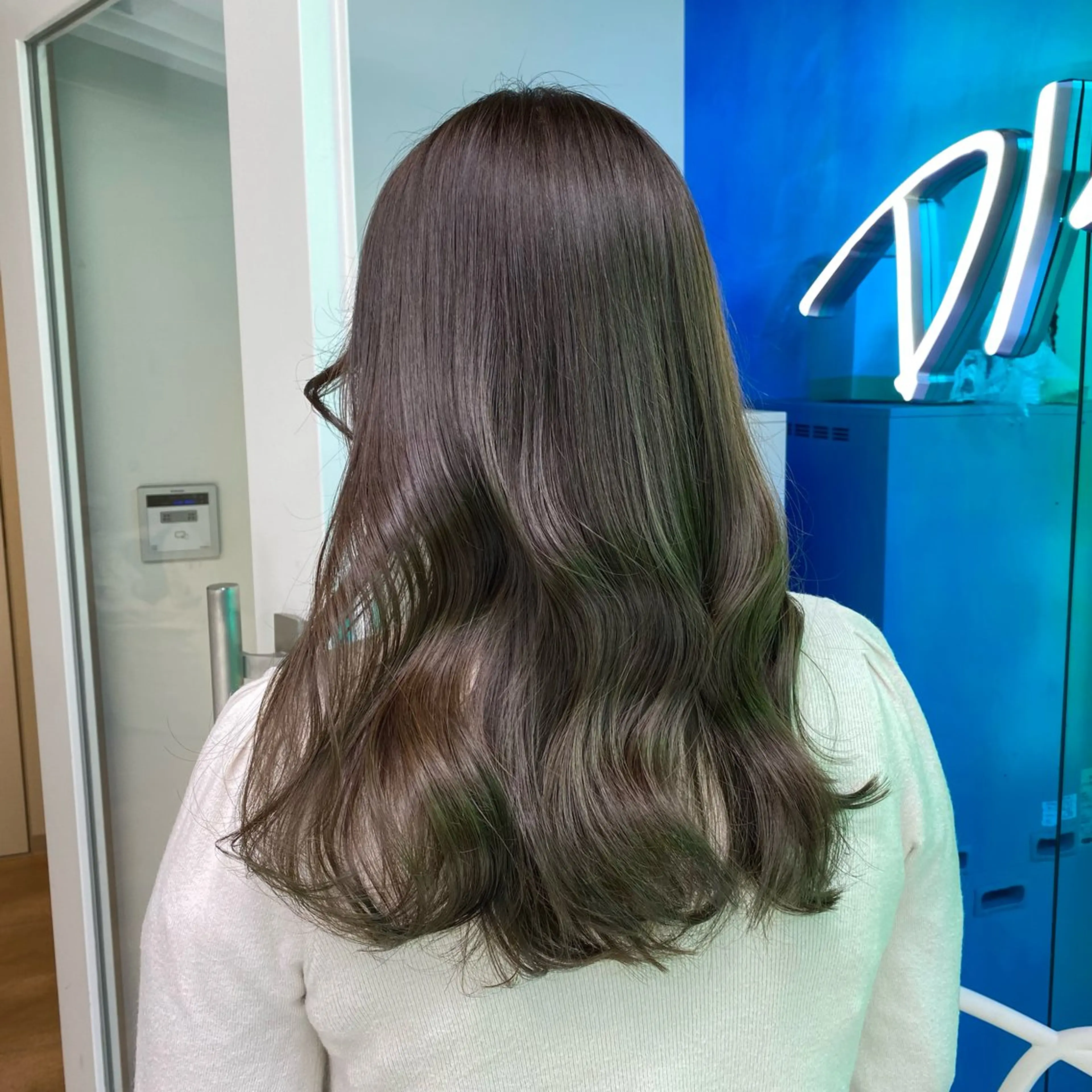セミロング カラー 💗韓国艶カラー 💗DISCO💗のヘアスタイル